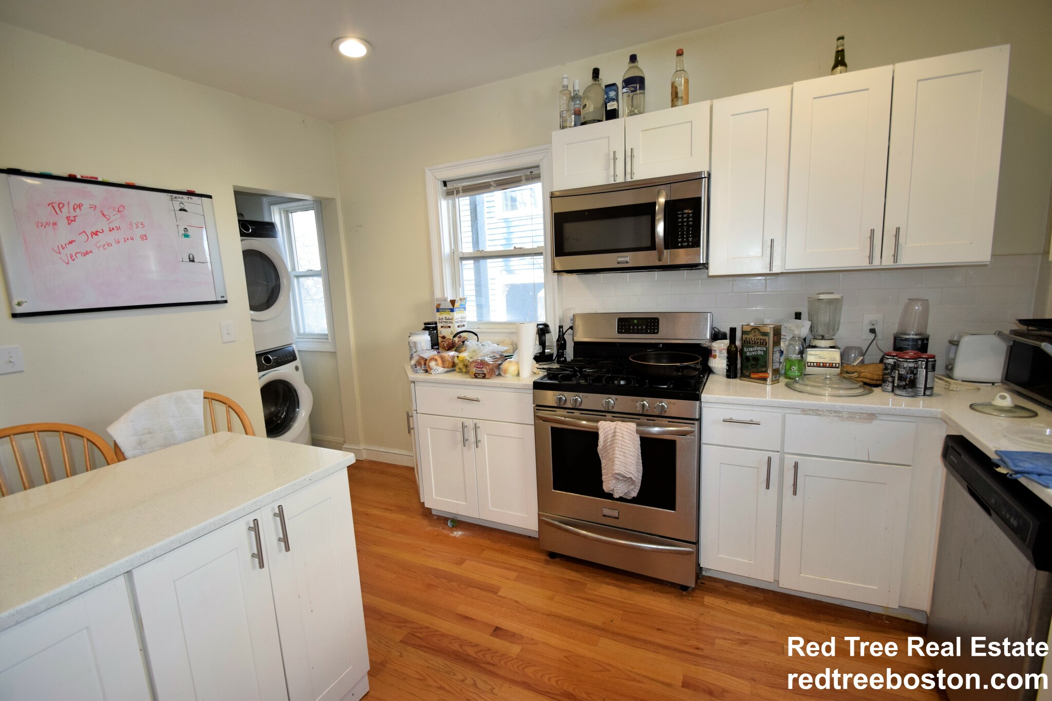 3 bed, 2 bath apartment for rent at 9 Winter Hill Rd Unit 1, Medford — photo 2 of 17