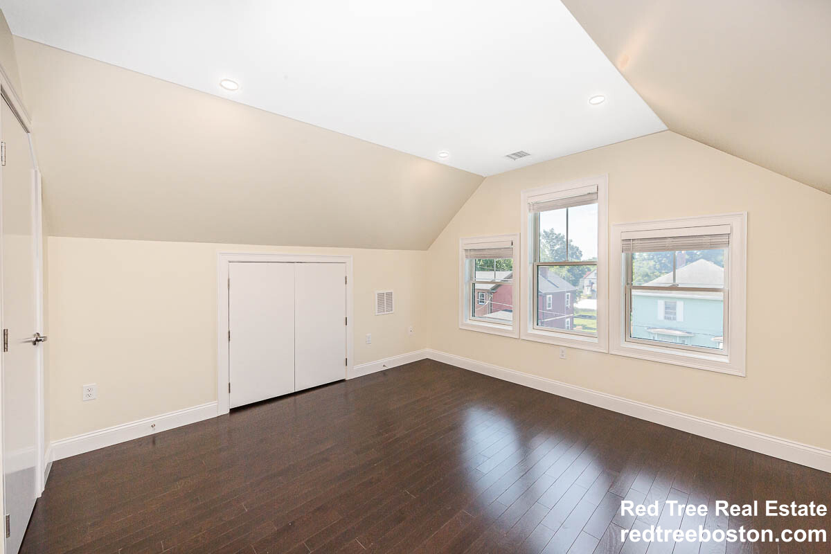 120 Jerome St, West Medford