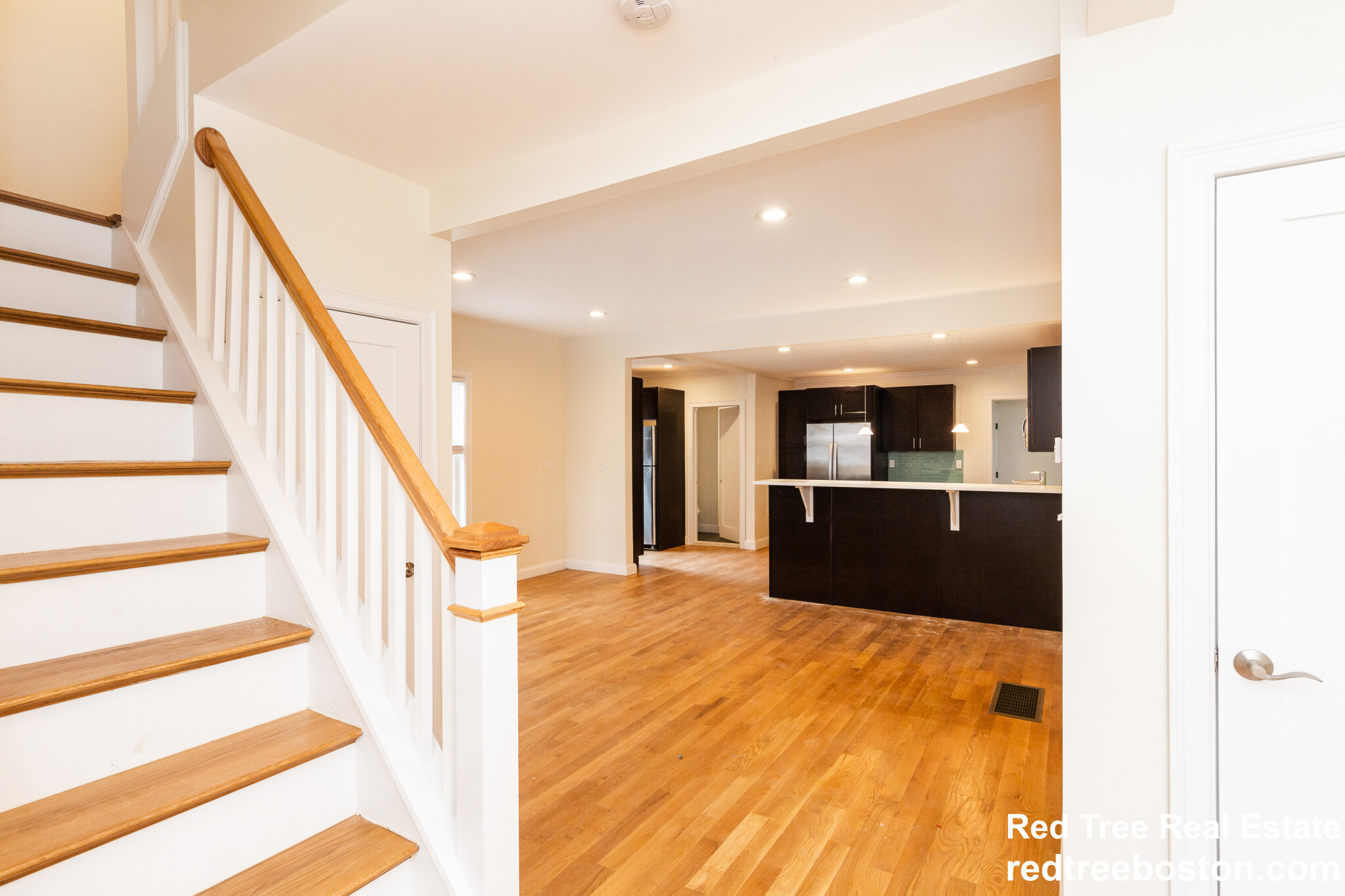 51 Fulton St, Medford