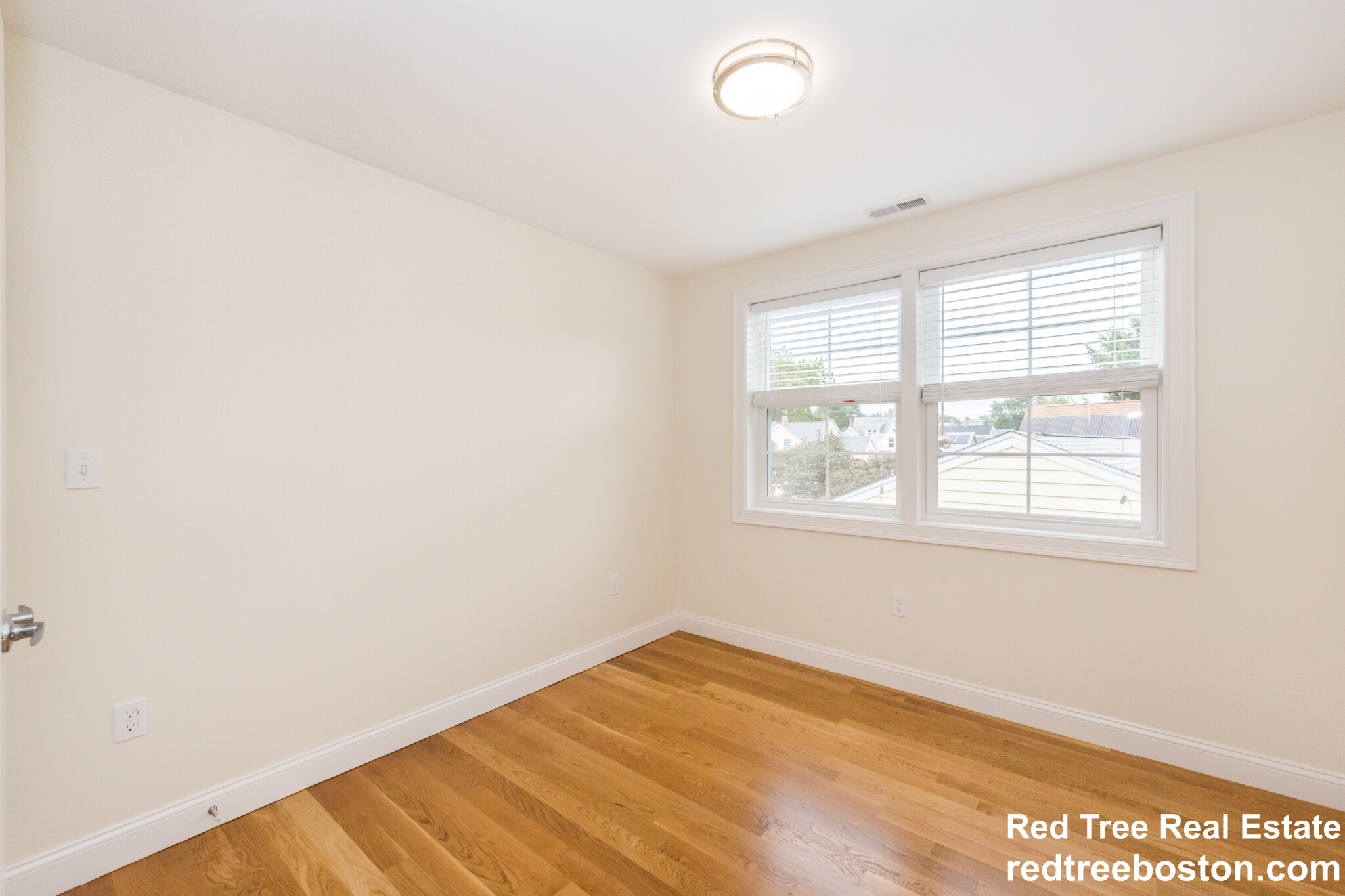 217 Arlington St, Medford