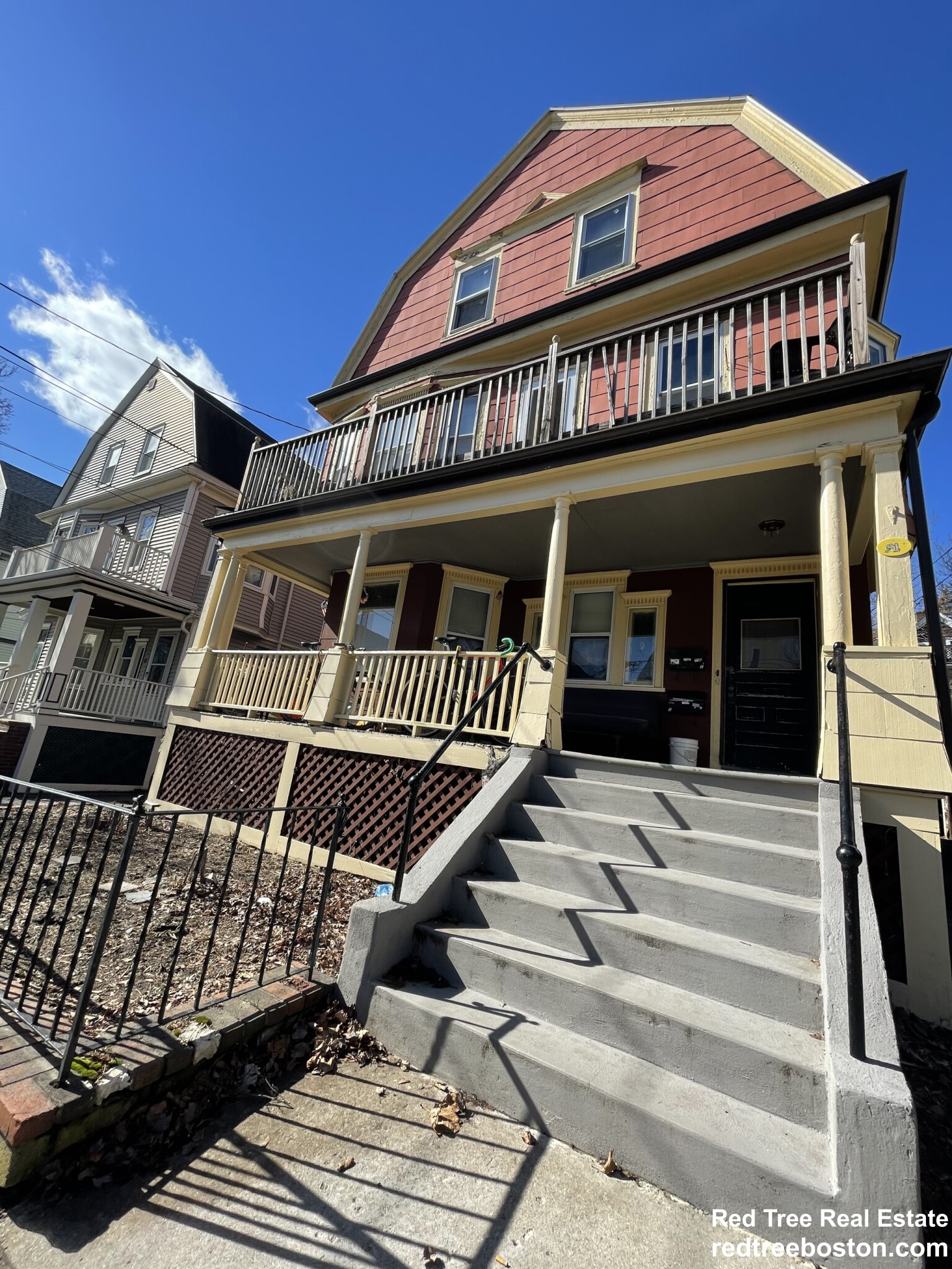 51 Bay State Ave, Davis Square