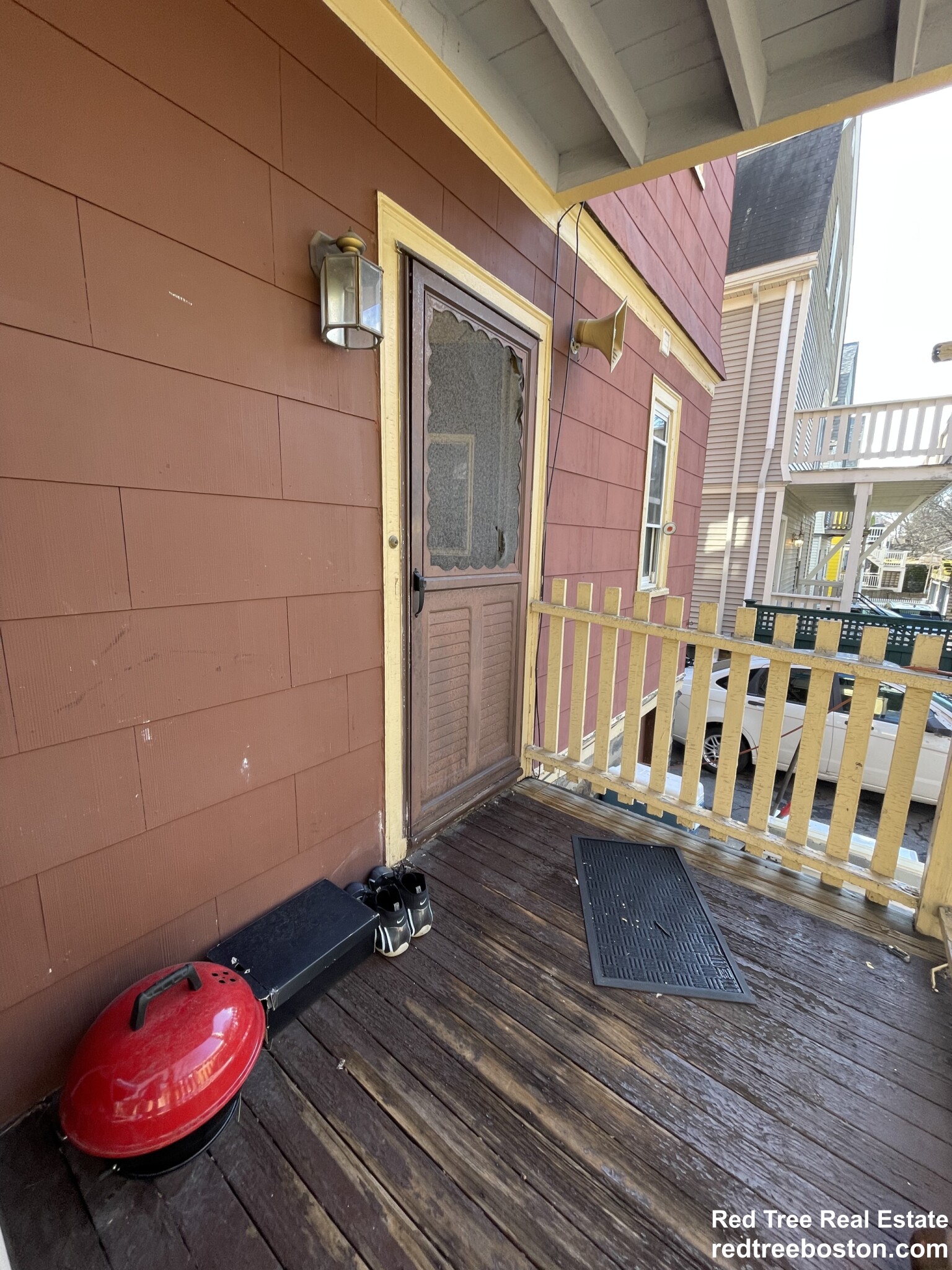 51 Bay State Ave, Davis Square