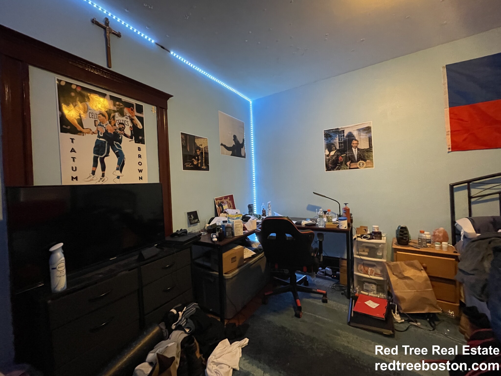 51 Bay State Ave, Davis Square