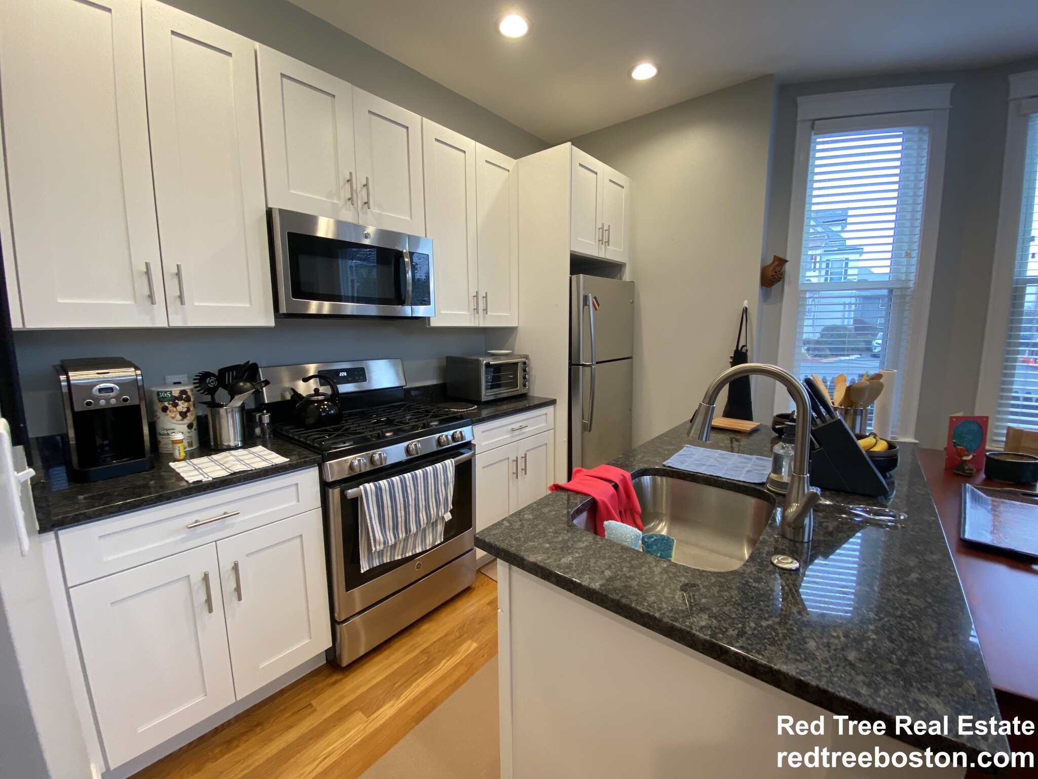 405 South Huntington Ave, Jamaica Plain