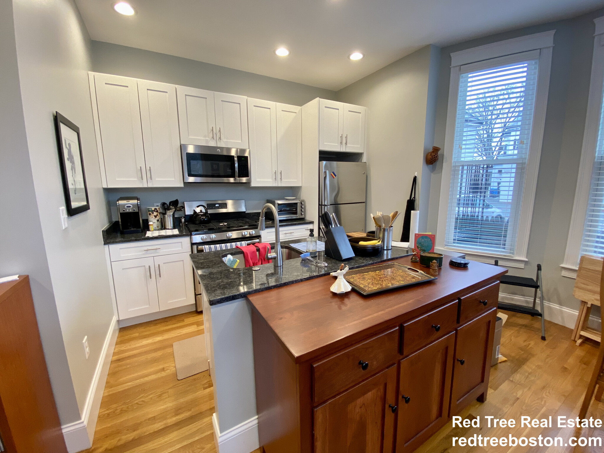 405 South Huntington Ave, Jamaica Plain