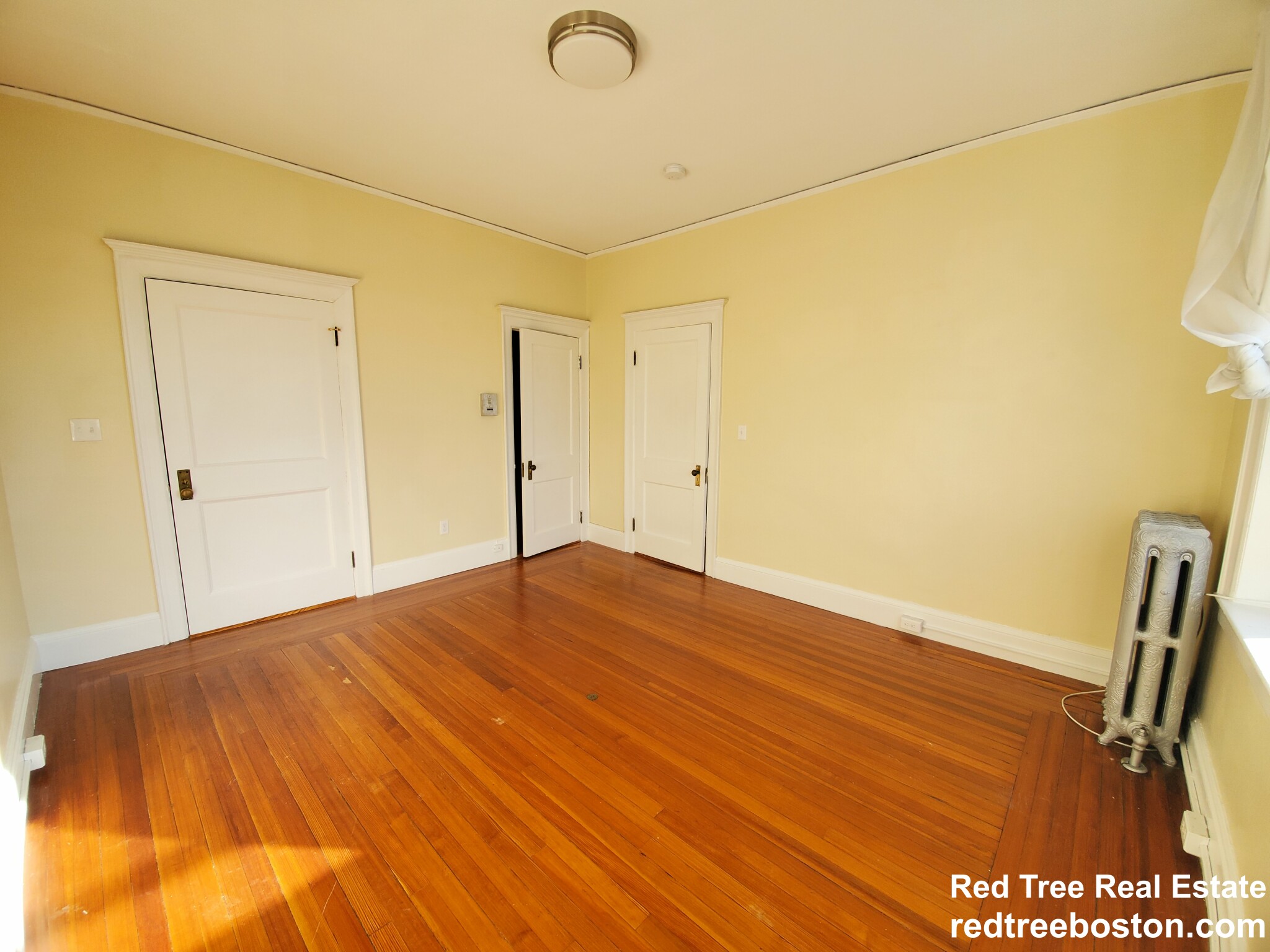 Studio bed, 1 bath apartment for rent at 21 Herrick Rd Unit 5A, Newton — photo 2 of 8