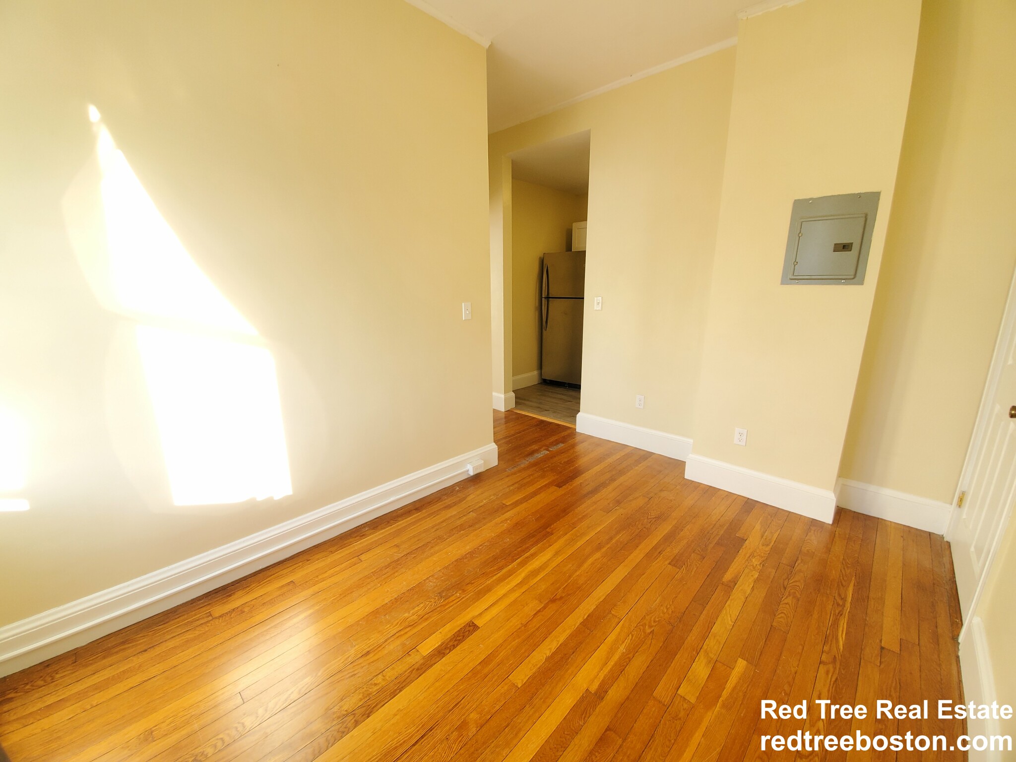 Studio bed, 1 bath apartment for rent at 21 Herrick Rd Unit 5A, Newton — photo 7 of 8