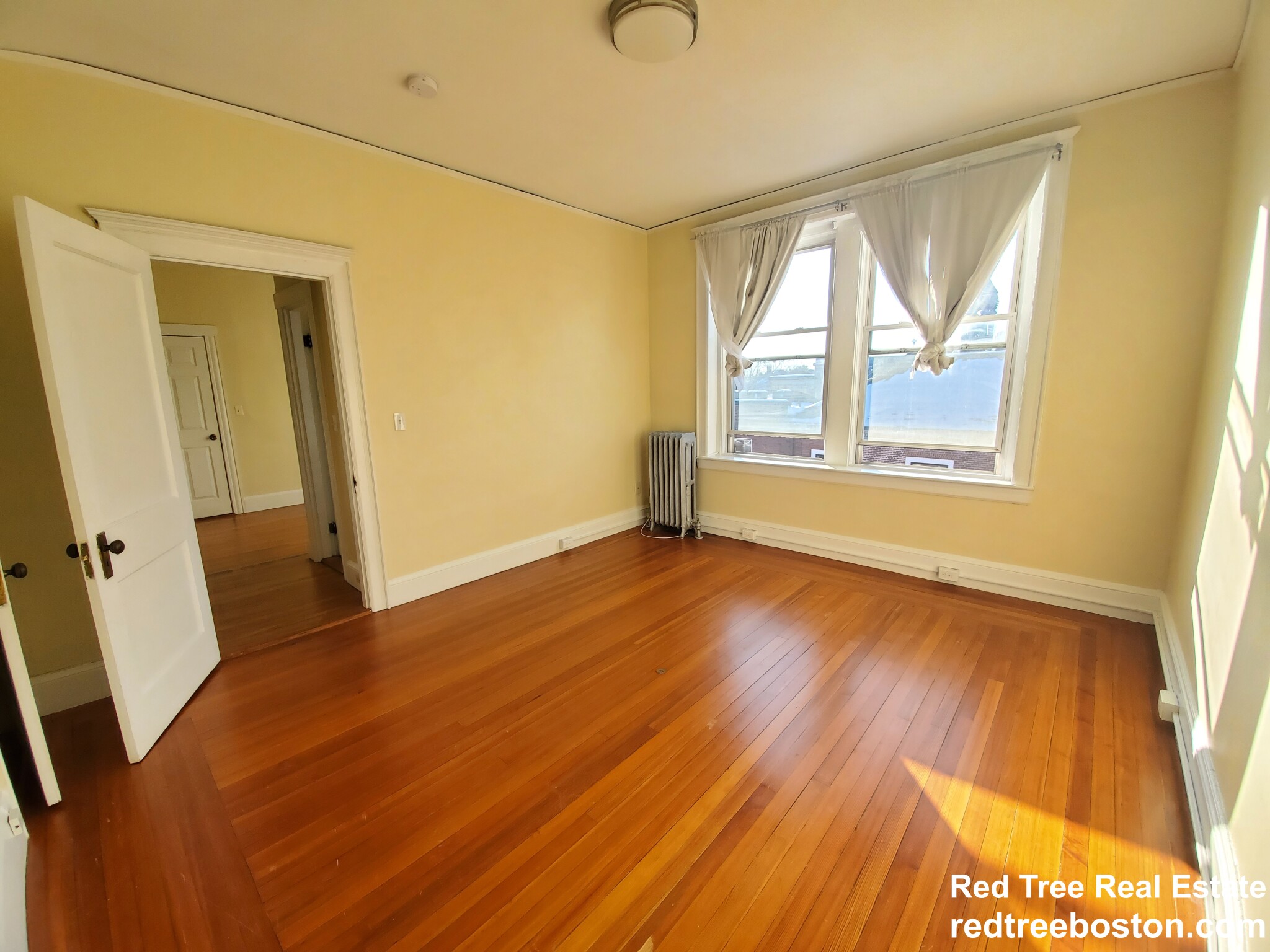 Studio bed, 1 bath apartment for rent at 21 Herrick Rd Unit 5A, Newton