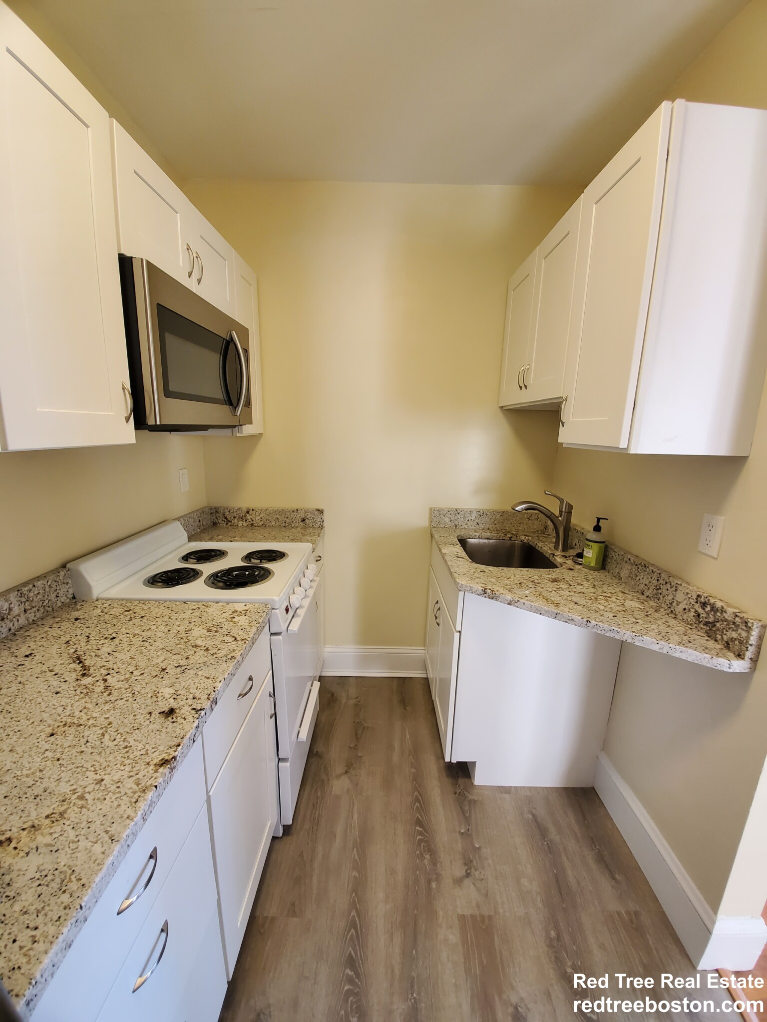 Studio bed, 1 bath apartment for rent at 21 Herrick Rd Unit 5A, Newton — photo 5 of 8