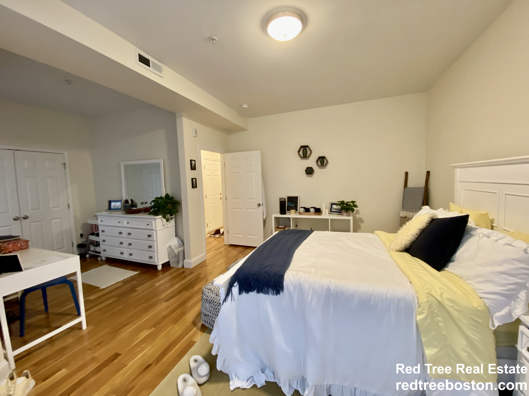3 bed, 1 bath apartment for rent at 3235 Washington St Unit 2, Jamaica Plain — photo 9 of 34