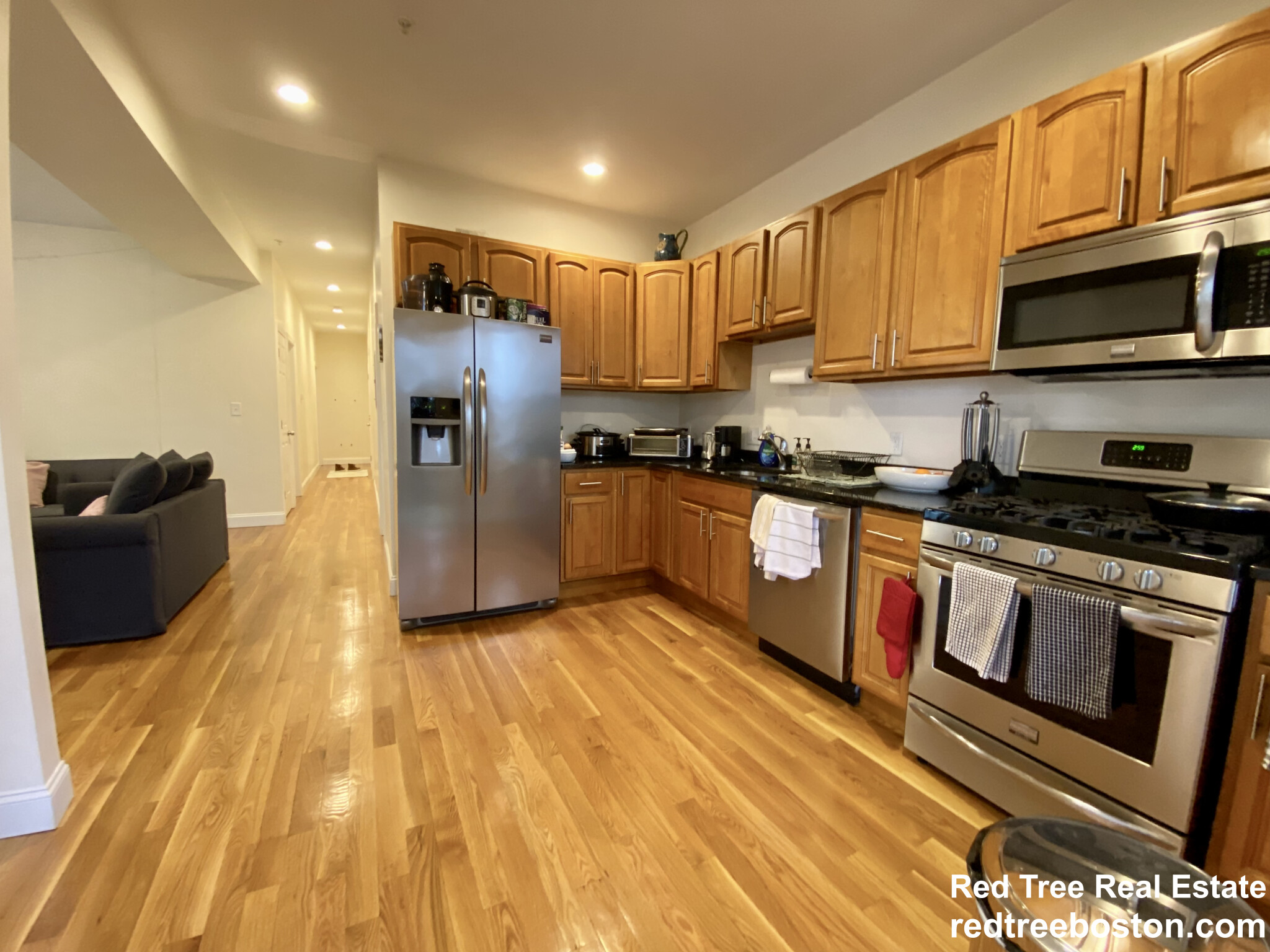 3 bed, 1 bath apartment for rent at 3235 Washington St Unit 2, Jamaica Plain — photo 2 of 34