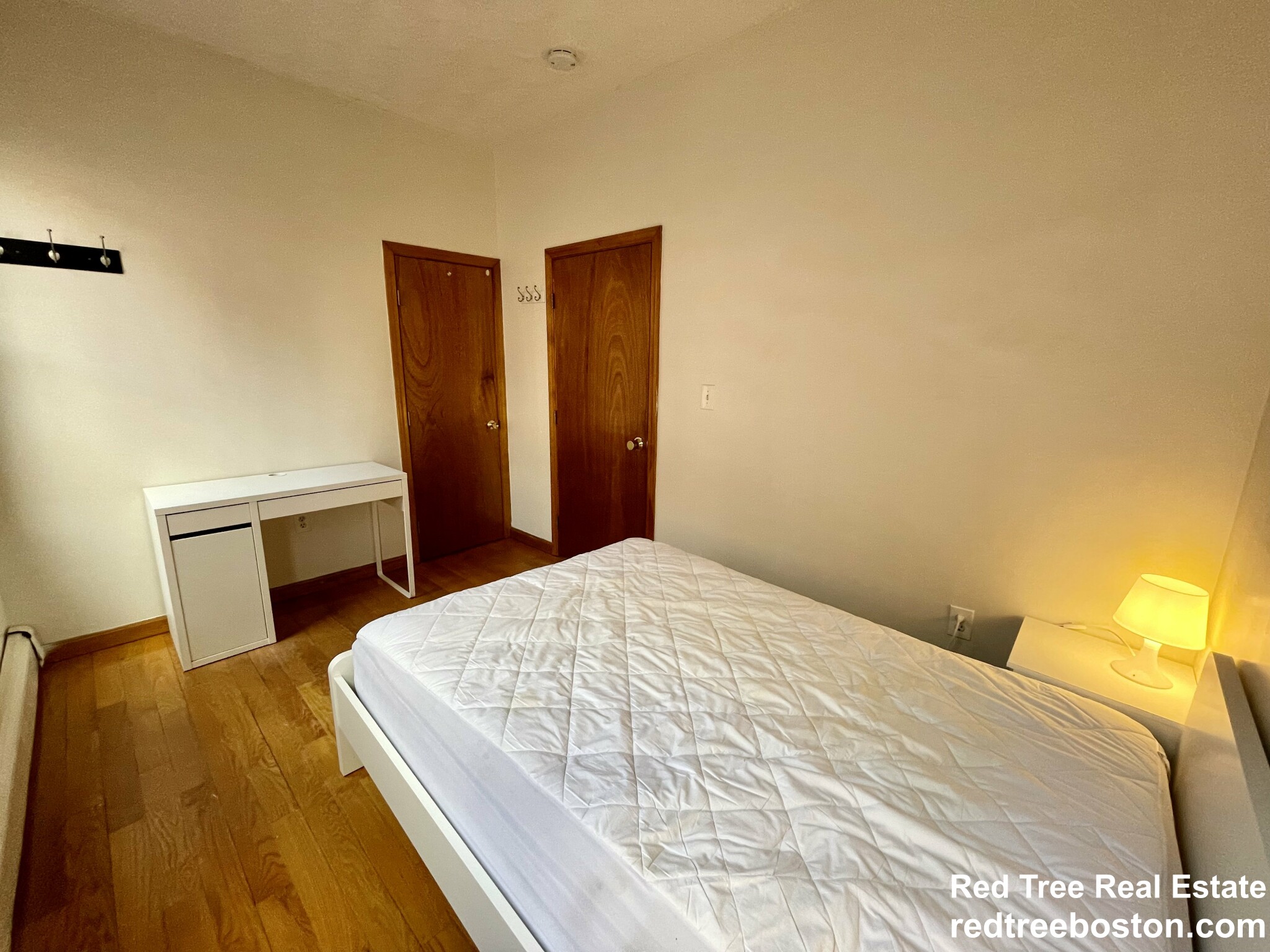 3 bed, 2 bath apartment for rent at 469 Windsor St Unit 1, East Cambridge — photo 4 of 39
