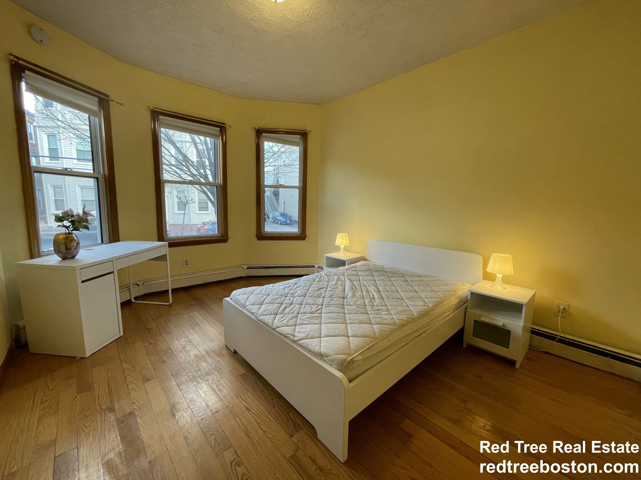 3 bed, 2 bath apartment for rent at 469 Windsor St Unit 1, East Cambridge
