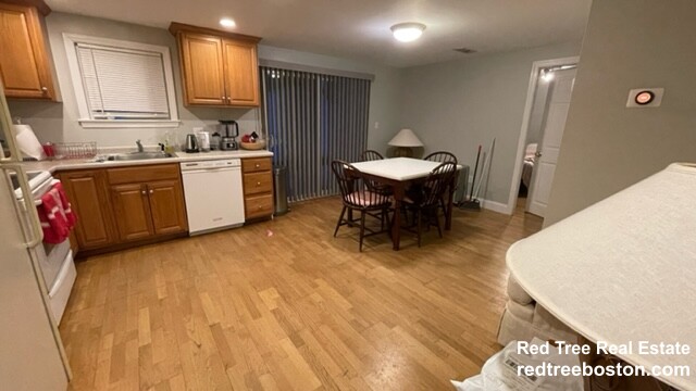 11 Kinross Rd, Brighton