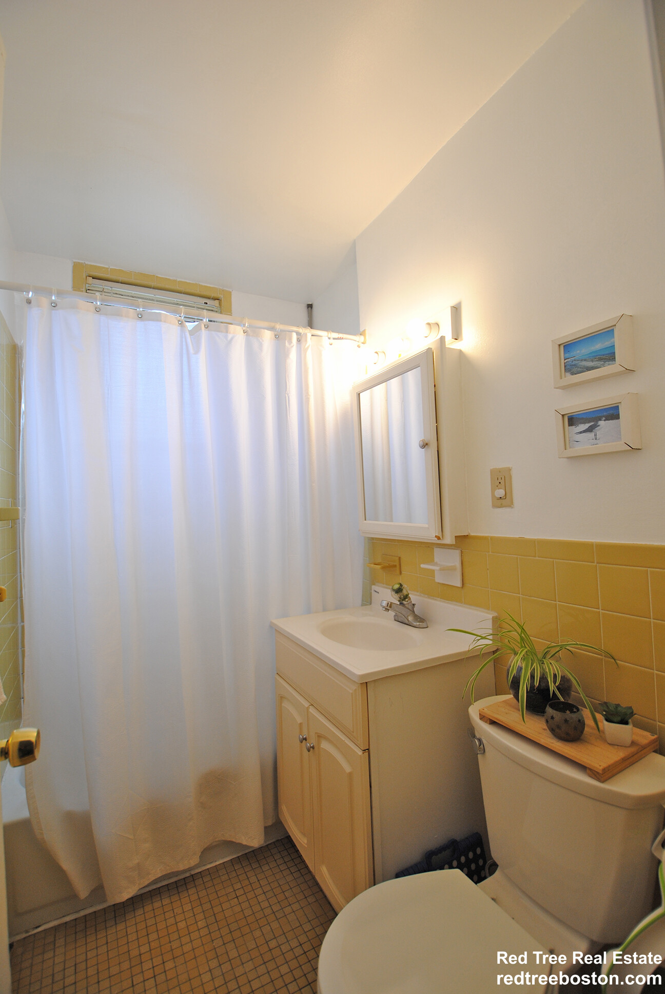 2 bed, 1 bath apartment for rent at 28 Colborne Rd Unit 2, Brighton — photo 11 of 13