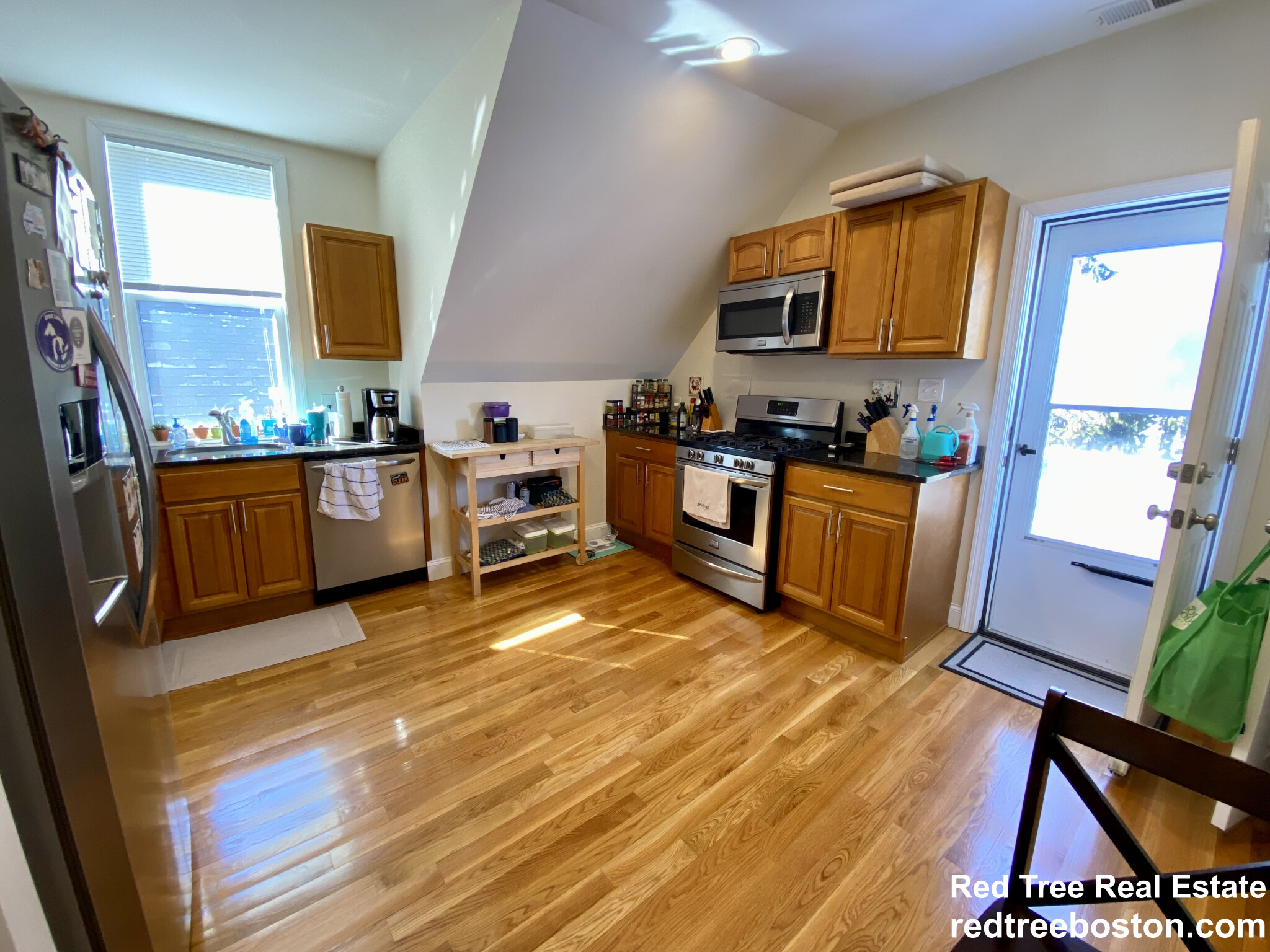2 bed, 1 bath apartment for rent at 3235 Washington St Unit 3, Jamaica Plain — photo 3 of 27