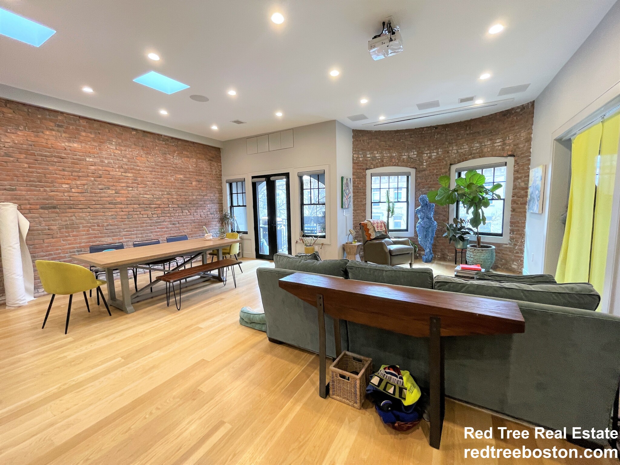 4 bed, 3 bath apartment for rent at 47 Winchester St Unit 3, Coolidge Corner — photo 8 of 35