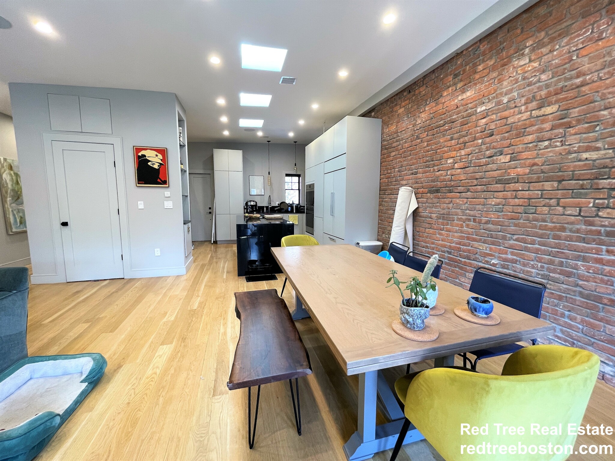 4 bed, 3 bath apartment for rent at 47 Winchester St Unit 3, Coolidge Corner — photo 1 of 35