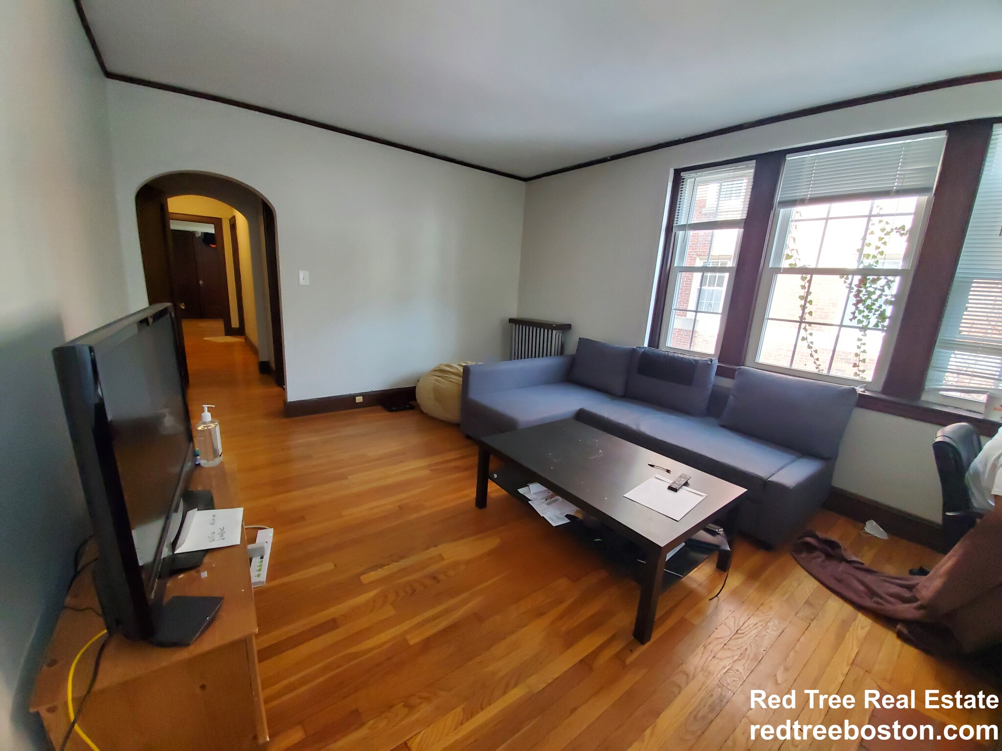 1 bed, 1 bath apartment for rent at 119 College Ave Unit 8, Somerville — photo 2 of 8