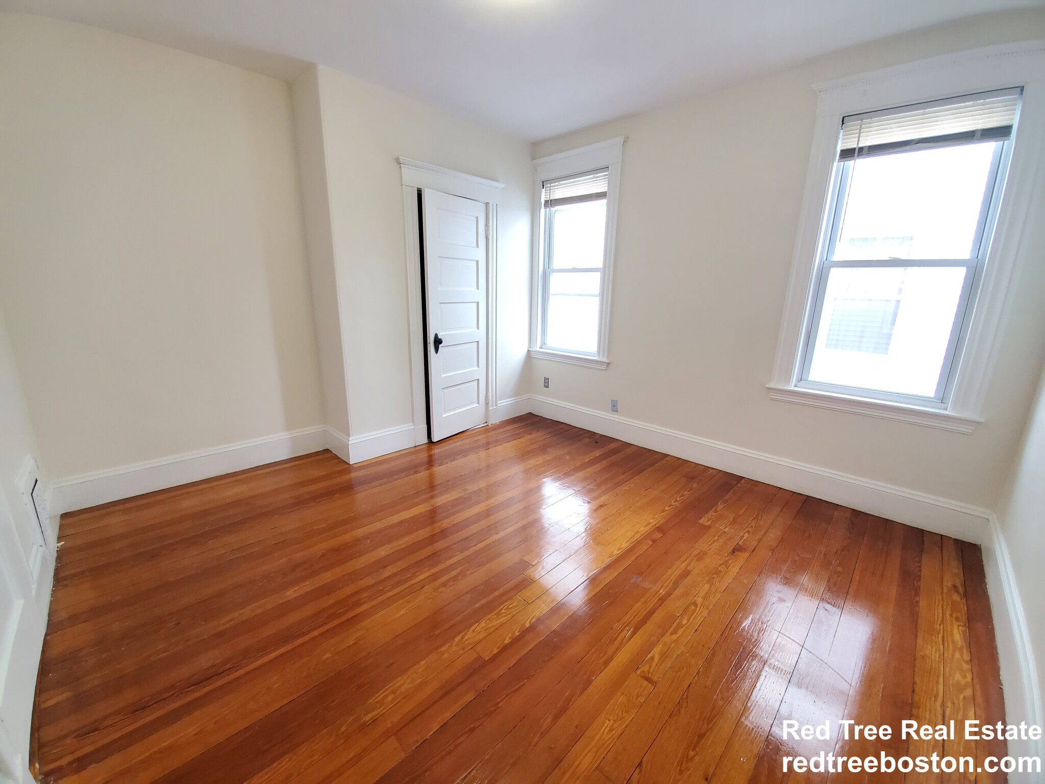 250 Belgrade Ave, Roslindale