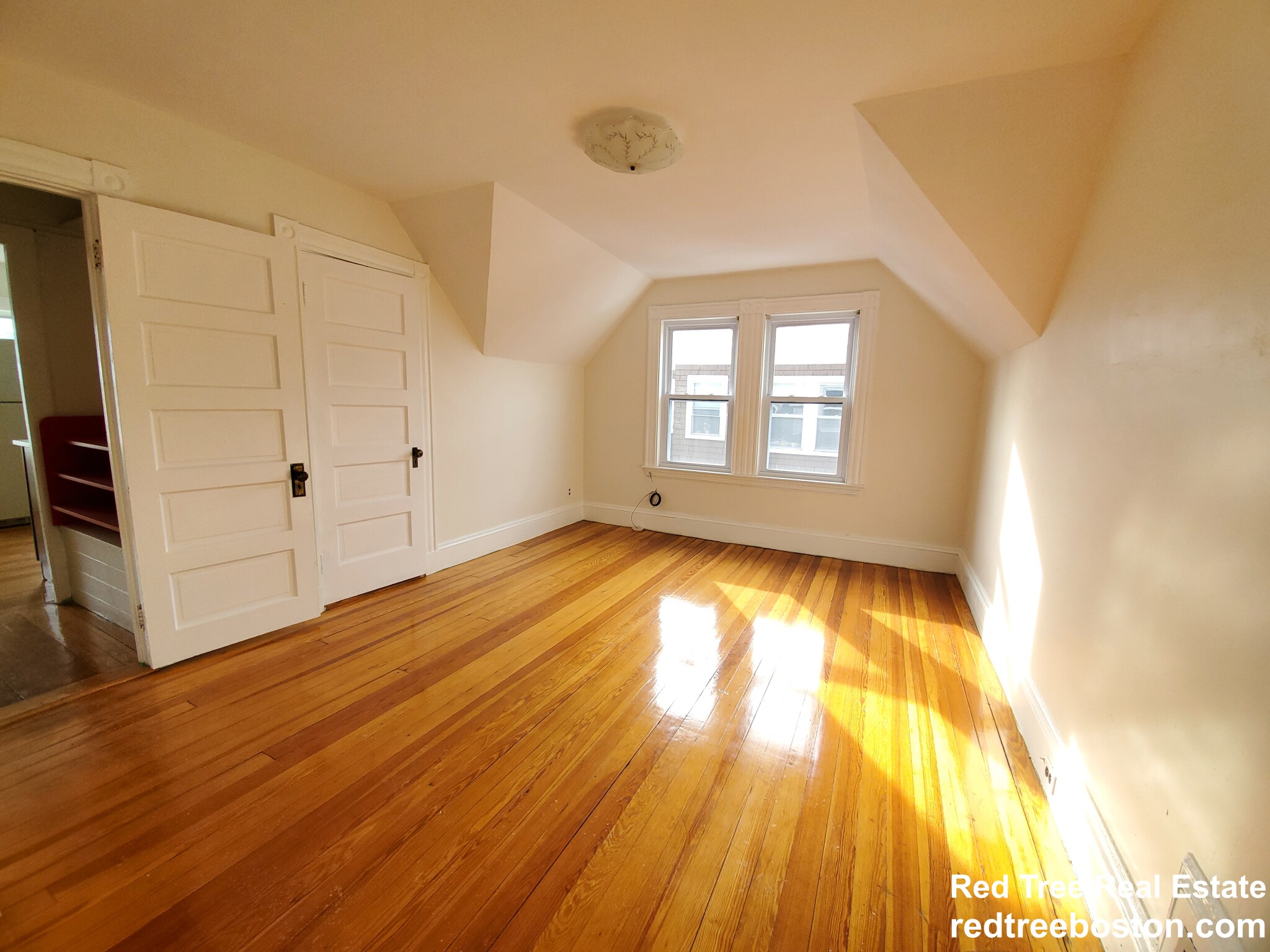 250 Belgrade Ave, Roslindale