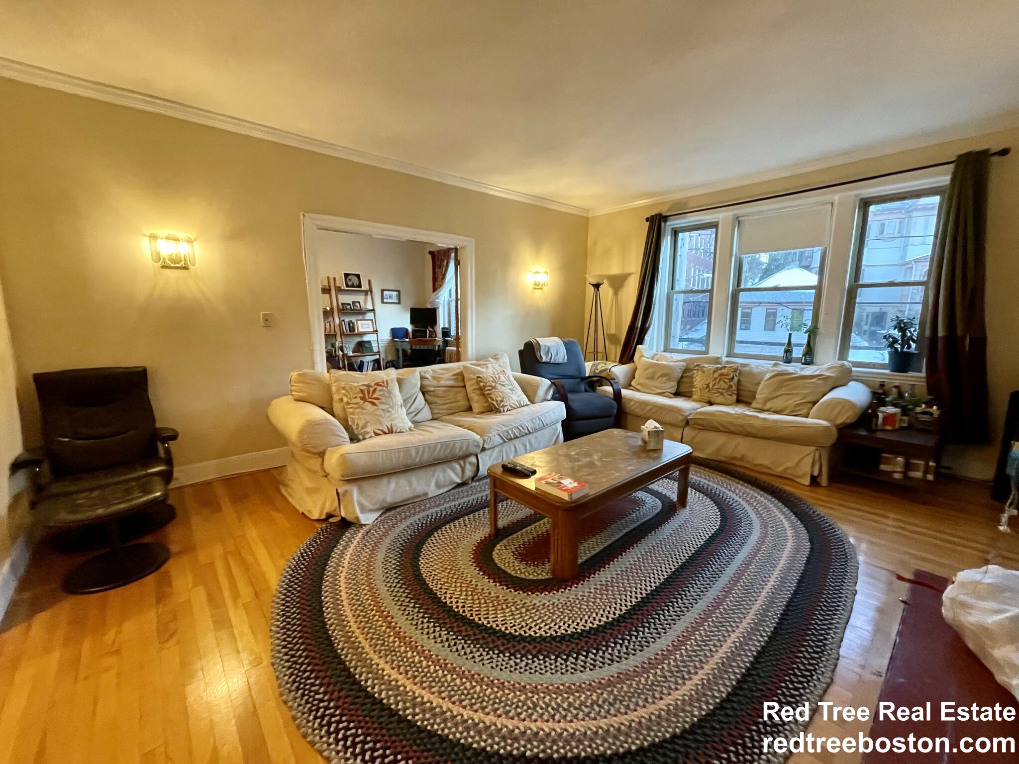 3 bed, 2 bath apartment for rent at 119 Winthrop Rd Unit 4, Brookline — photo 1 of 29