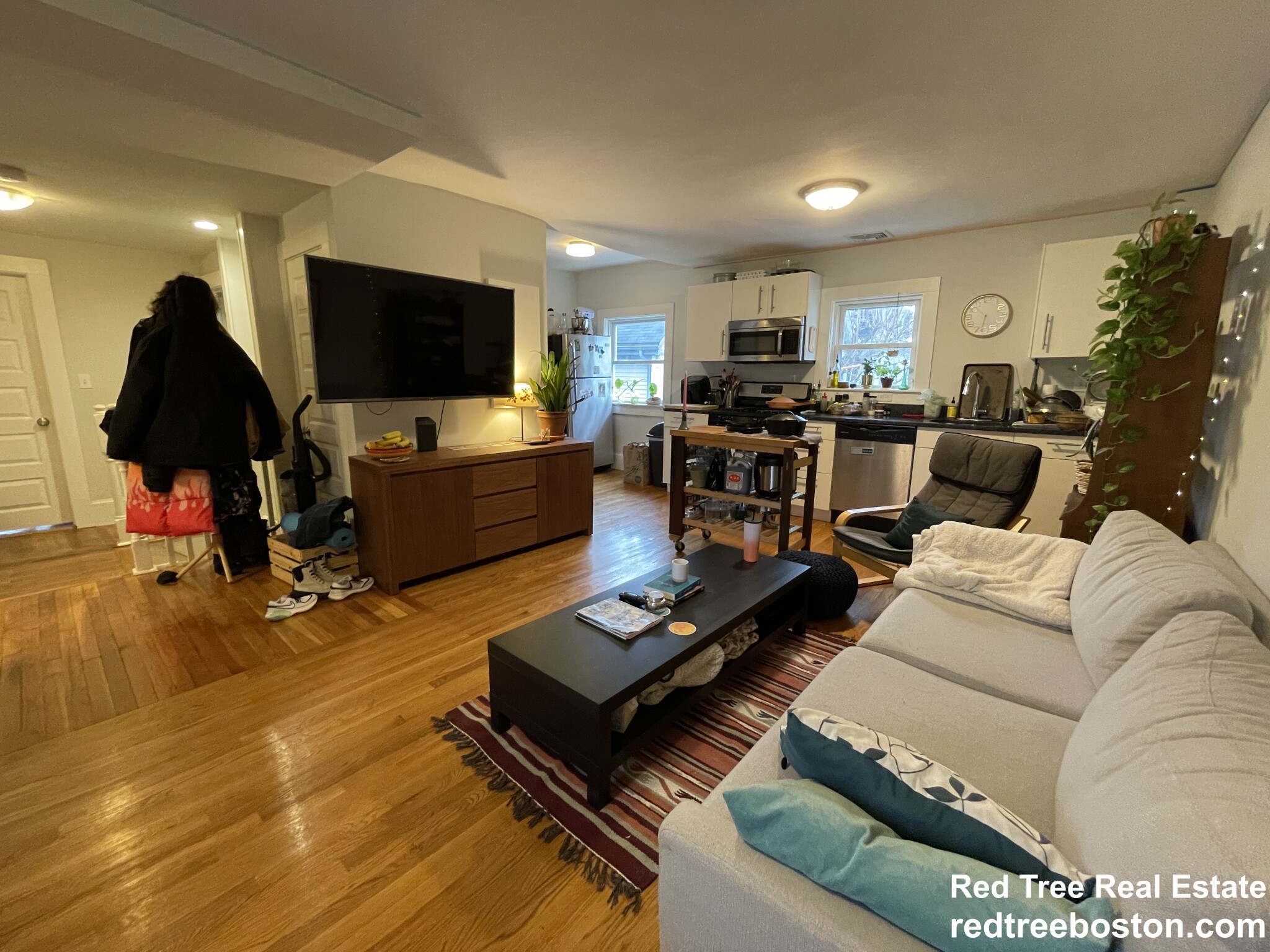 4 bed, 1 bath apartment for rent at 5 Riverside Rd Unit 2, Cambridgeport