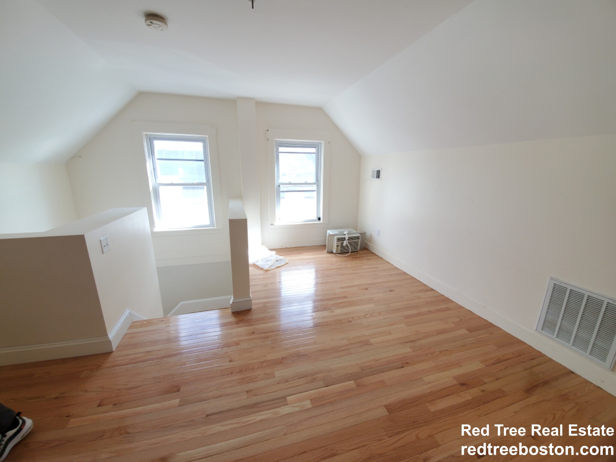 2 bed, 1 bath apartment for rent at 16 Scott St Unit 2, Woburn — photo 9 of 10
