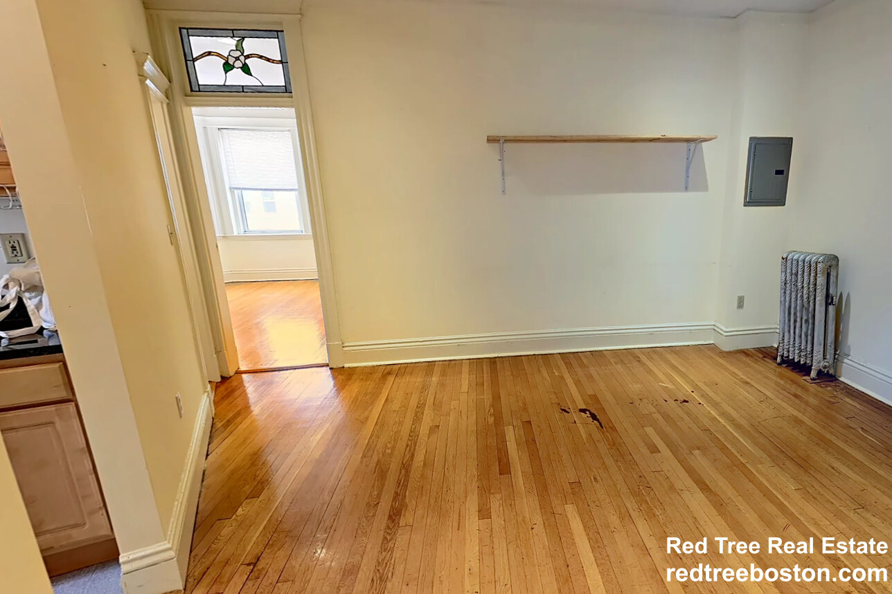 106 Queensberry St, Fenway