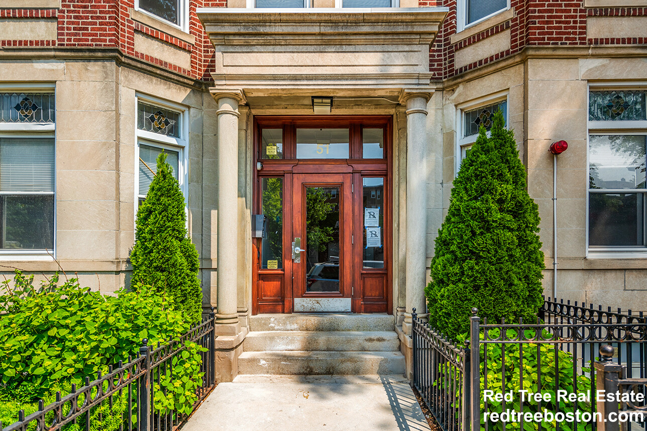 55 Queensberry St, Fenway