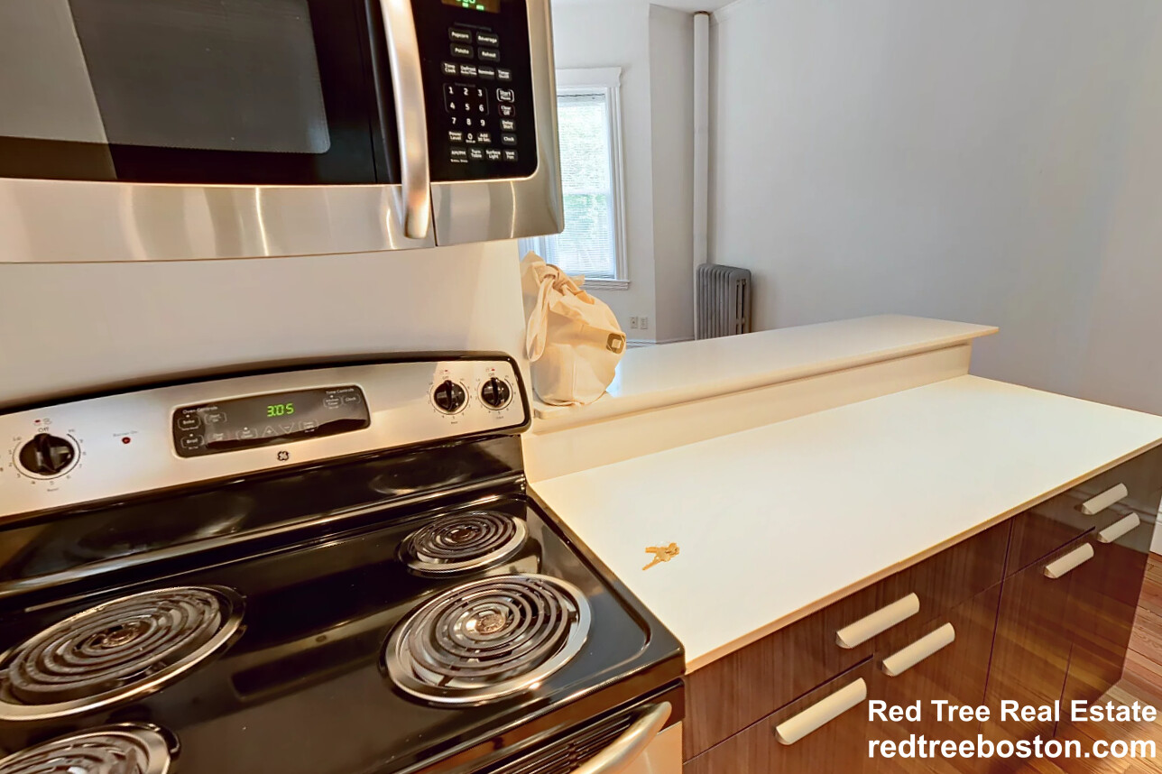 98 Queensberry St, Fenway