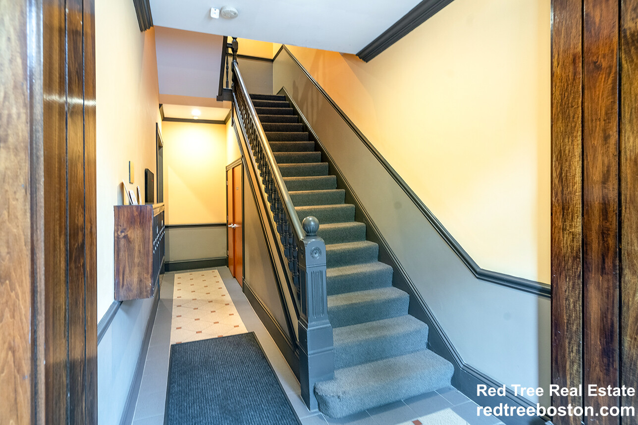 127 Saint Botolph St, Back Bay