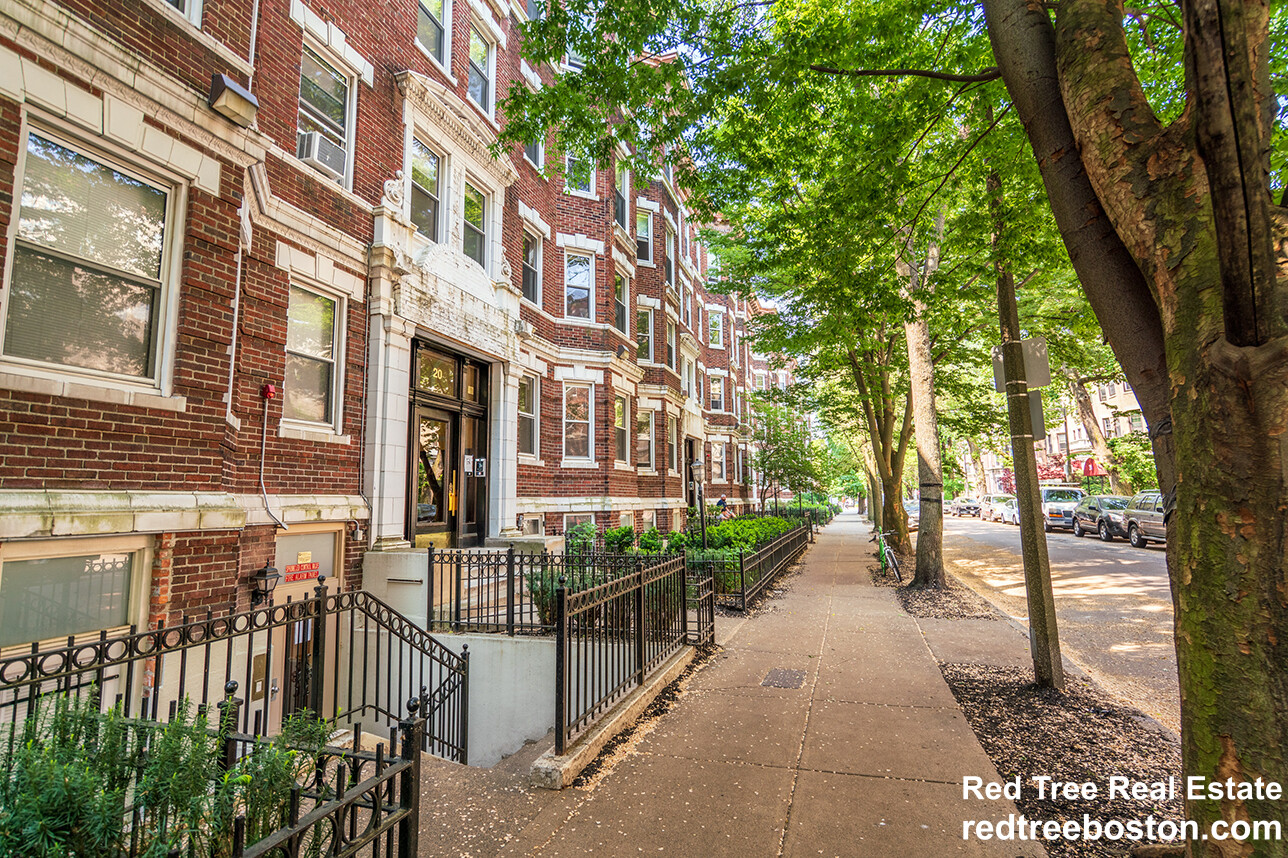 40 Queensberry St, Fenway