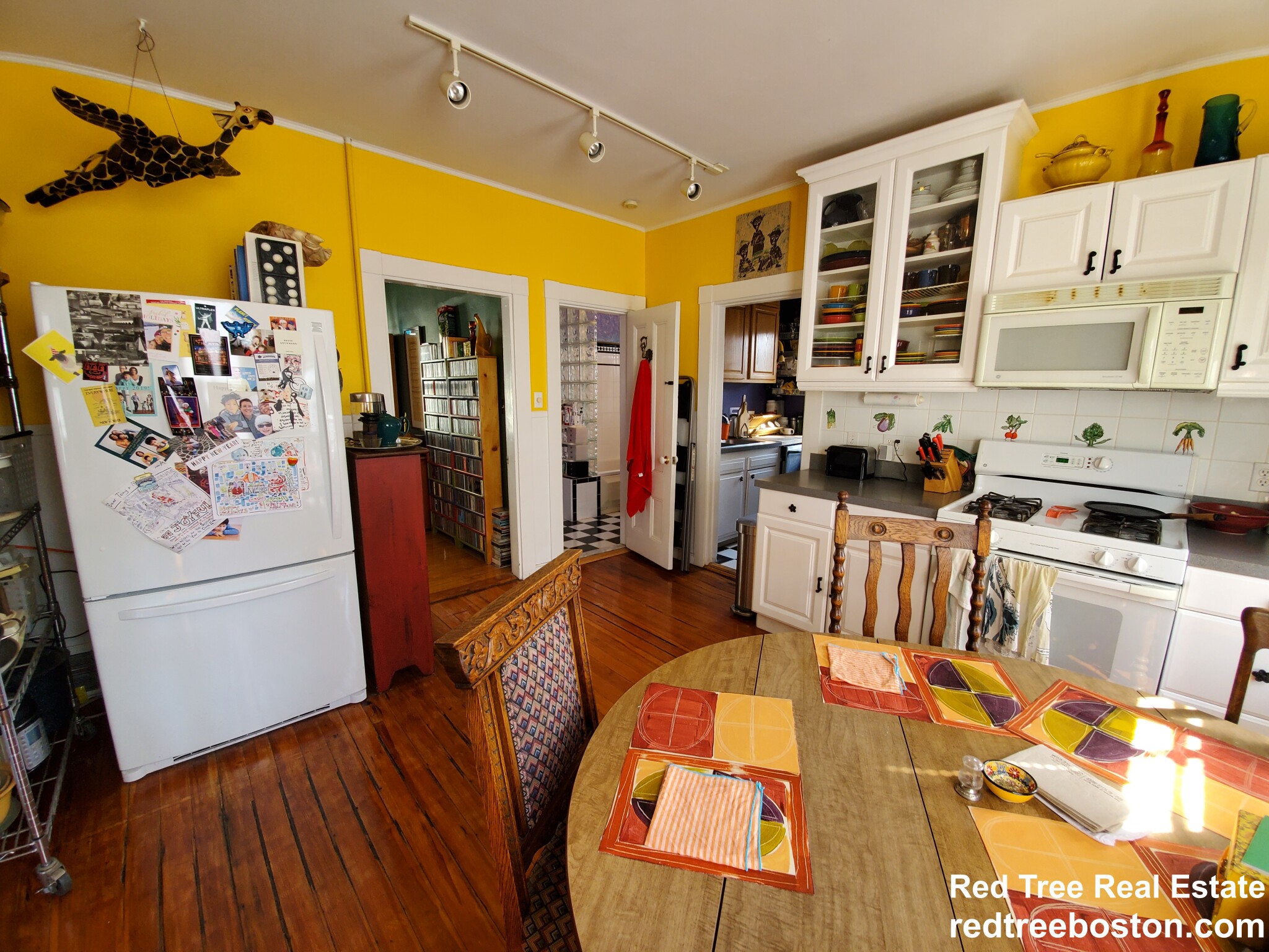 2 bed, 1 bath apartment for rent at 11 Irving St Unit 2, Somerville — photo 7 of 15
