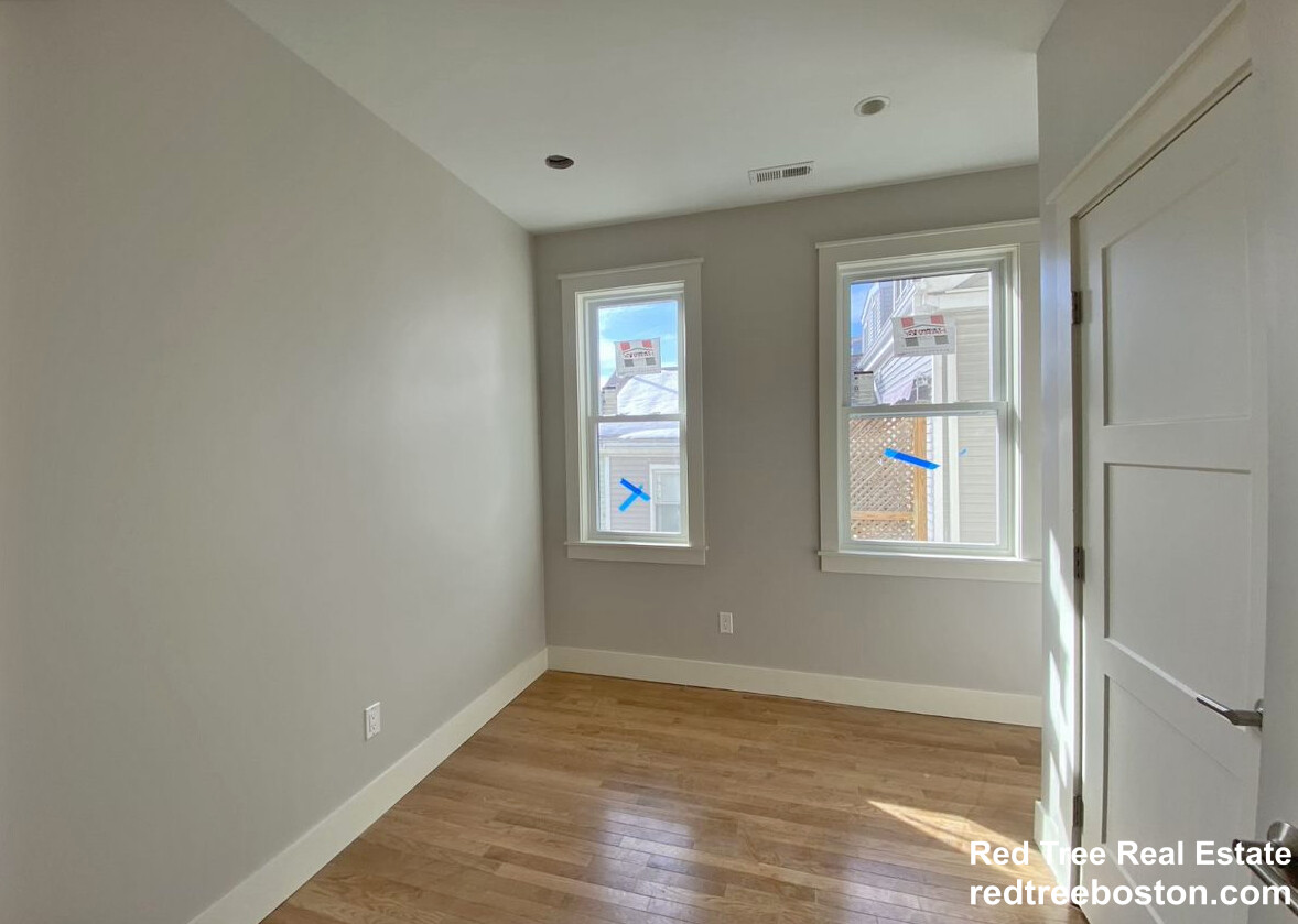 70 Spring St, East Cambridge