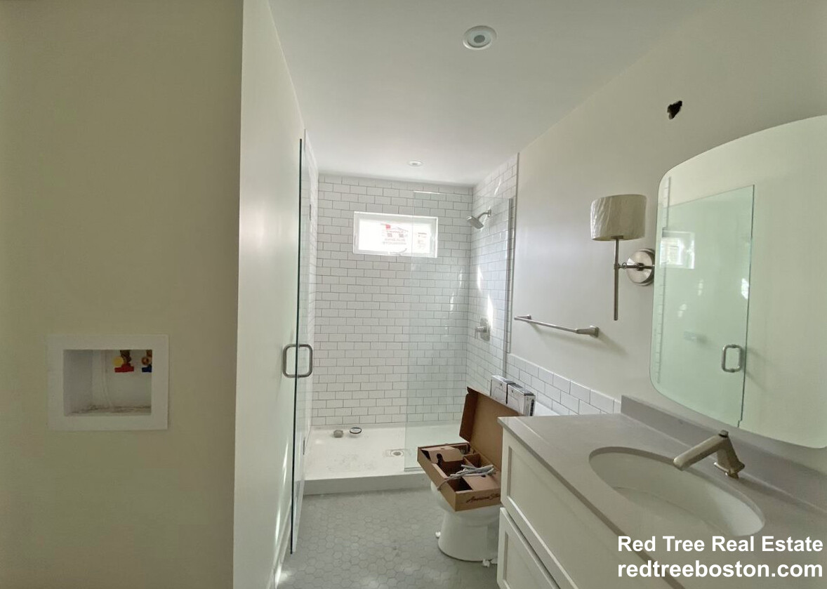 70 Spring St, East Cambridge