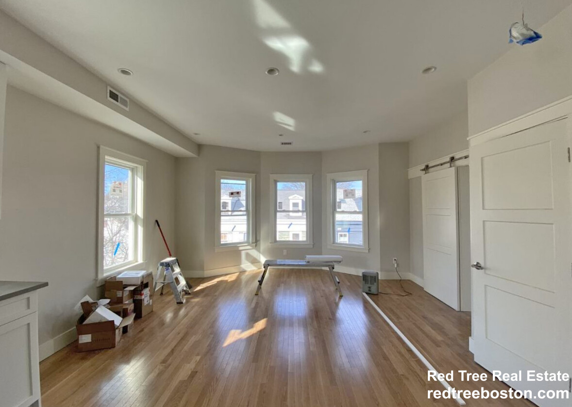 70 Spring St, East Cambridge