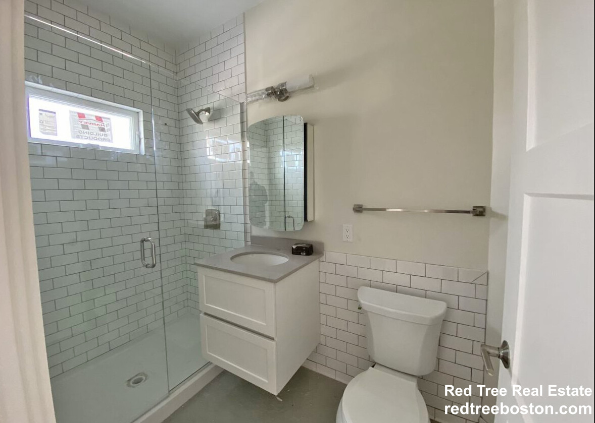 70 Spring St, East Cambridge