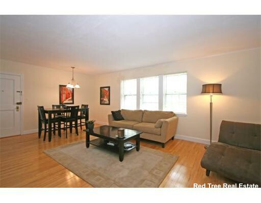 2 bed, 1 bath apartment for rent at 9 Hammond Pkwy Unit 2, Chestnut Hill — photo 1 of 6