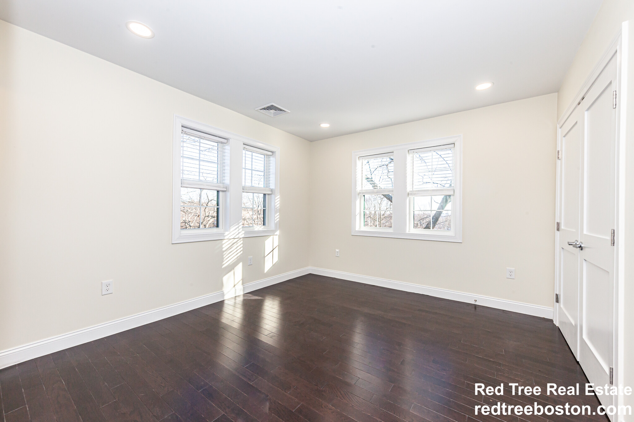 77 Winchester St, Medford