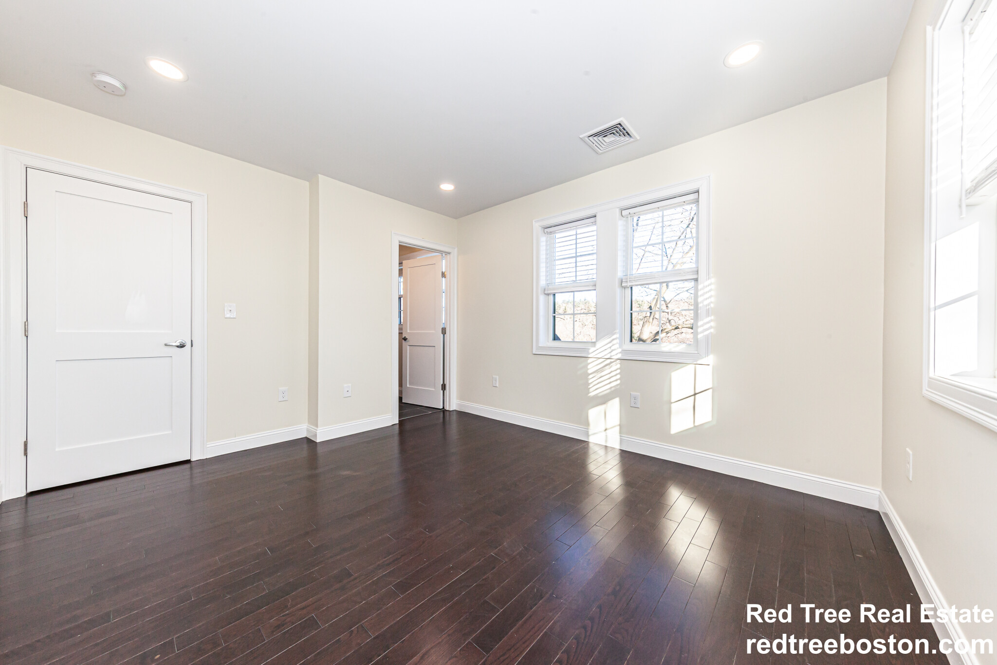 77 Winchester St, Medford