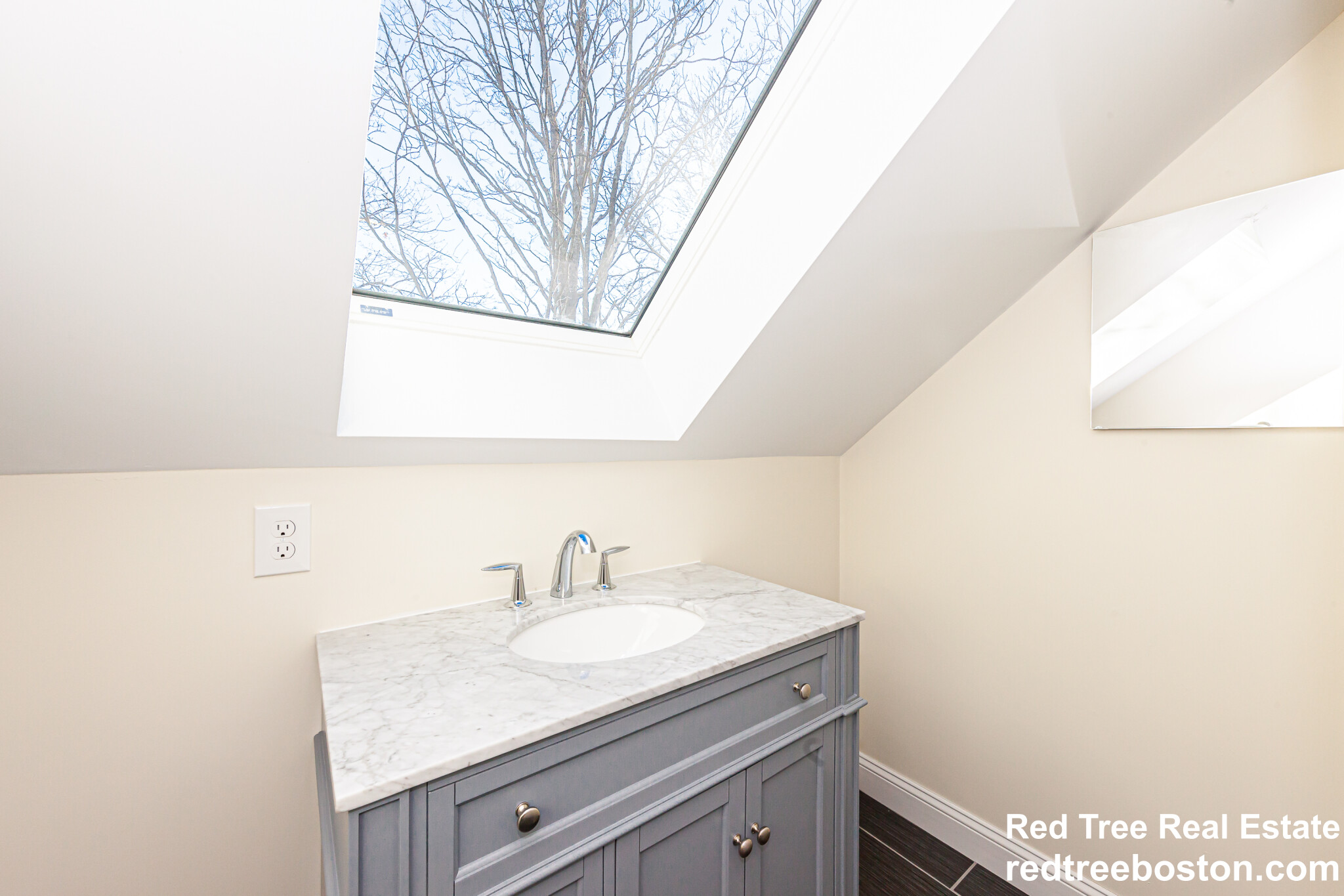 77 Winchester St, Medford