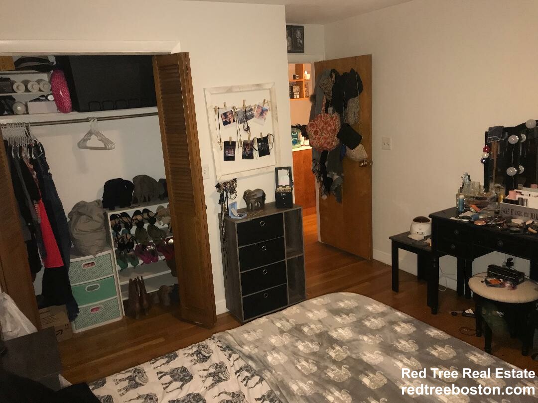 1 bed, 1 bath apartment for rent at 8 Commonwealth Ct Unit 13, Brighton — photo 4 of 5