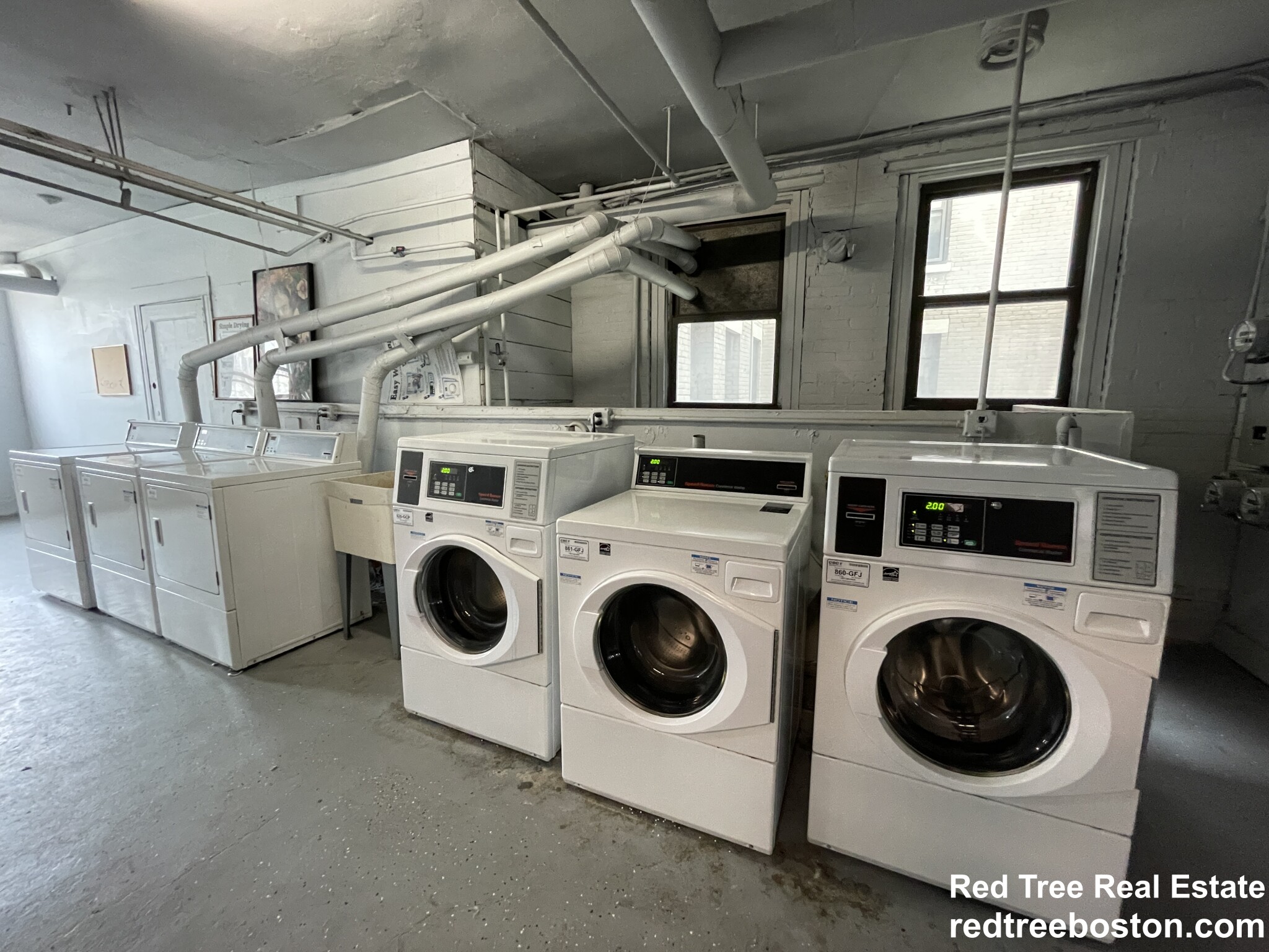 1564 Commonwealth Ave, Brighton