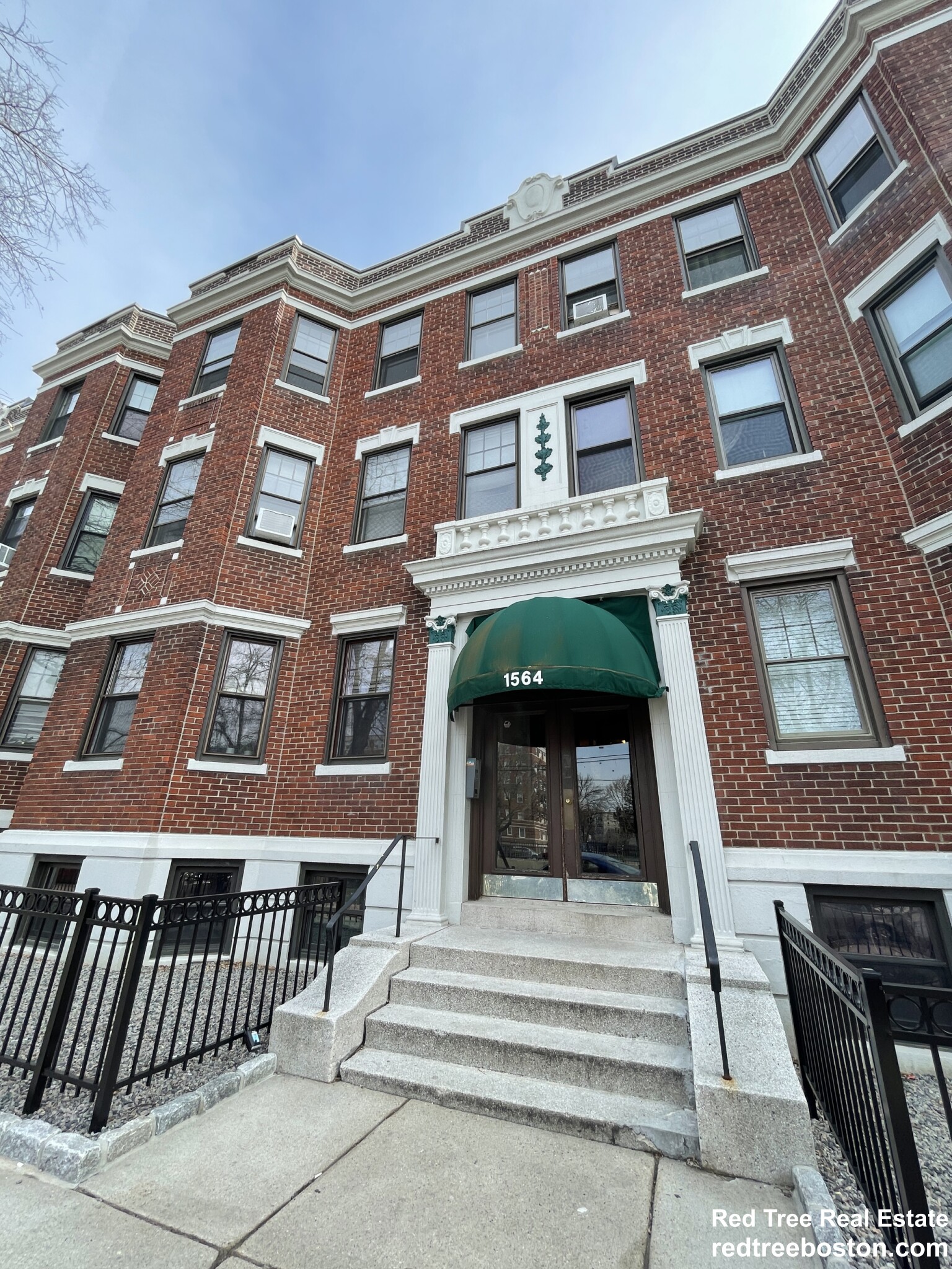 1564 Commonwealth Ave, Brighton