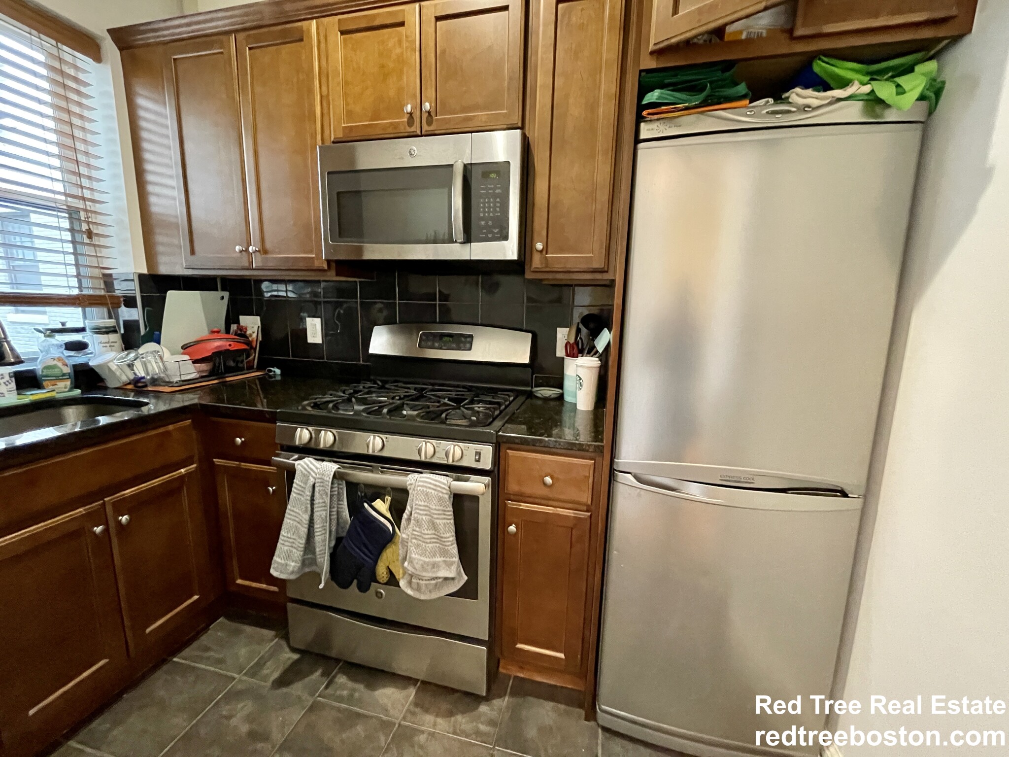 1564 Commonwealth Ave, Brighton