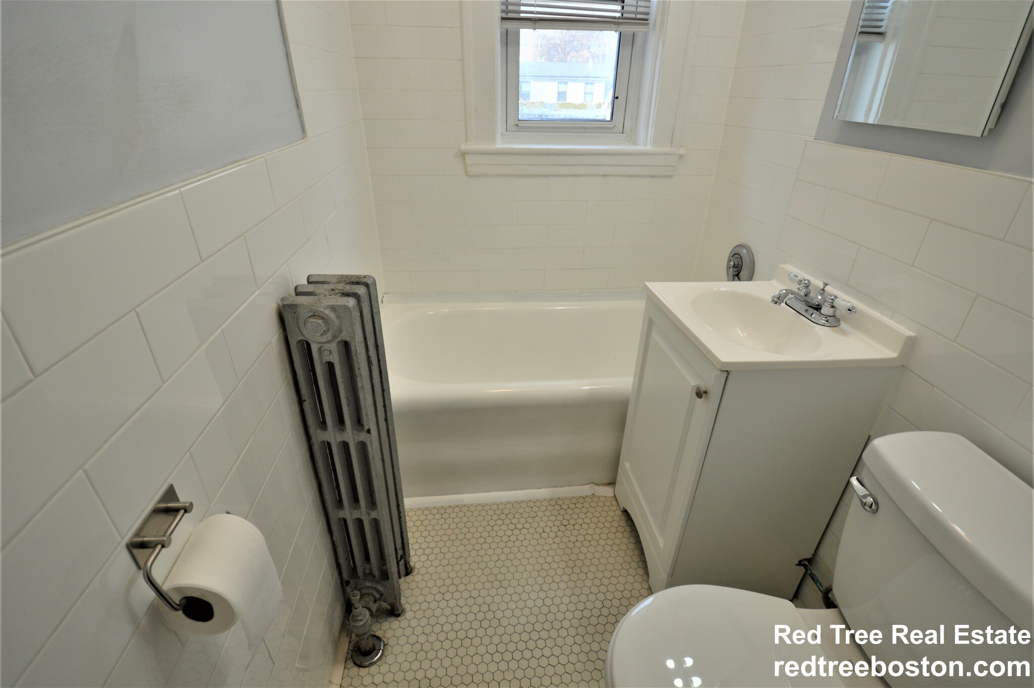 586 Washington St, Brighton