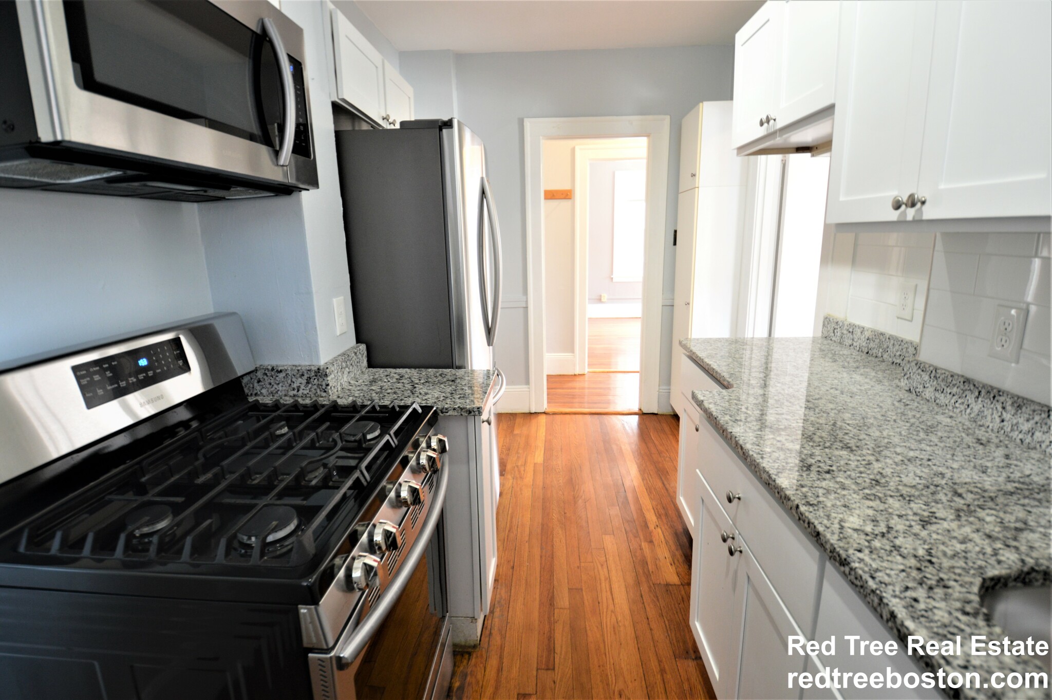 586 Washington St, Brighton