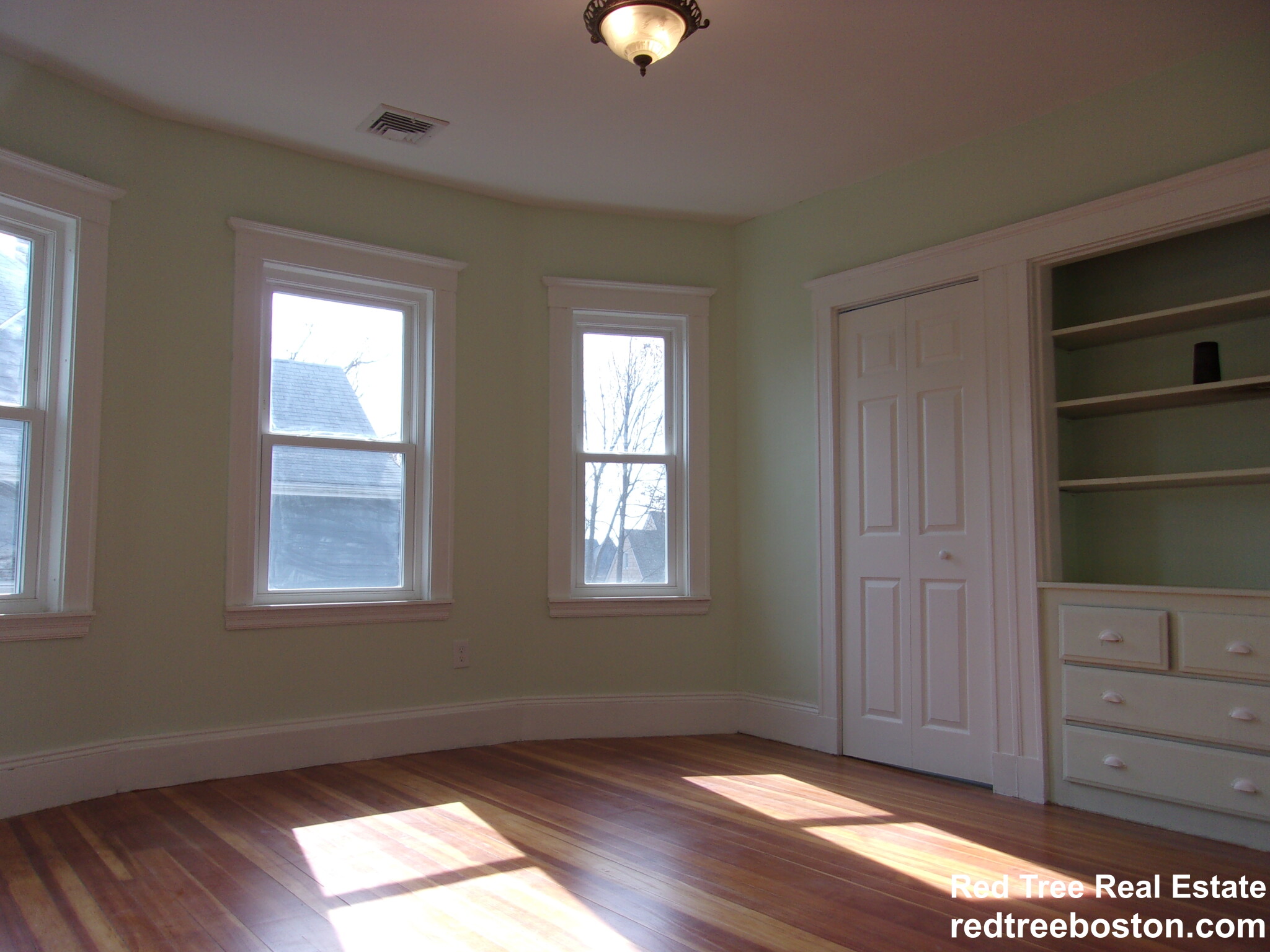 12 Melton Rd, Brighton