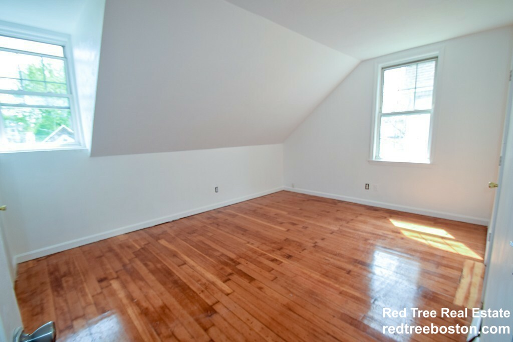 32 Cedar St, Mattapan